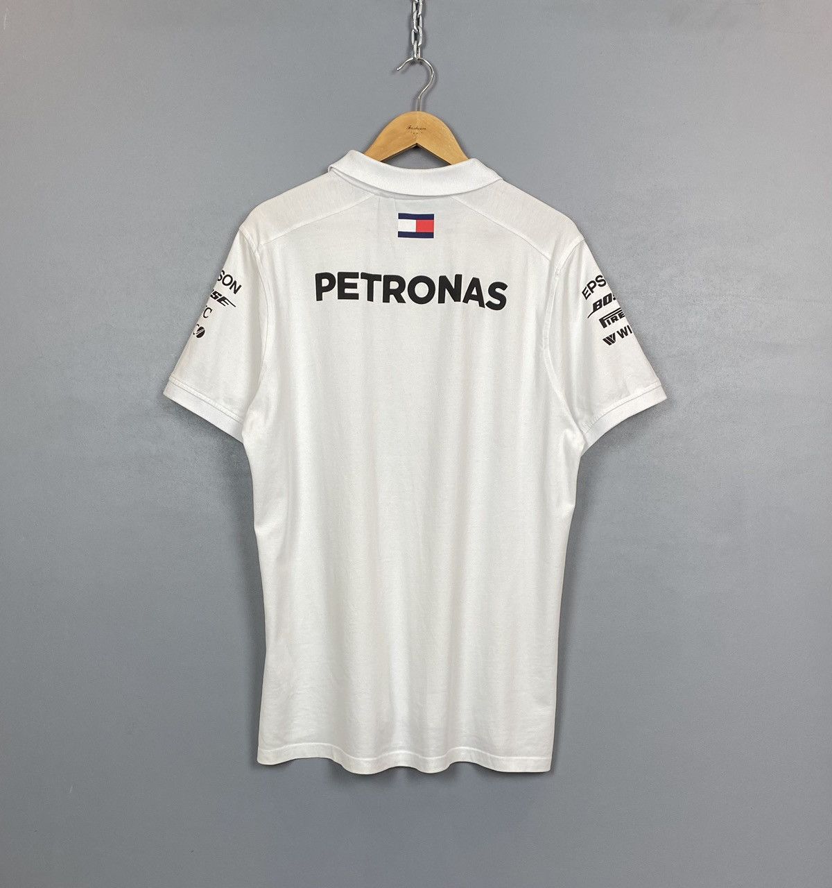 Mercedes-Benz Mercedes AMG Petronas F1 Team Polo Shirt Size XL White Top Size US XL / EU 56 / 4 - 12 Thumbnail