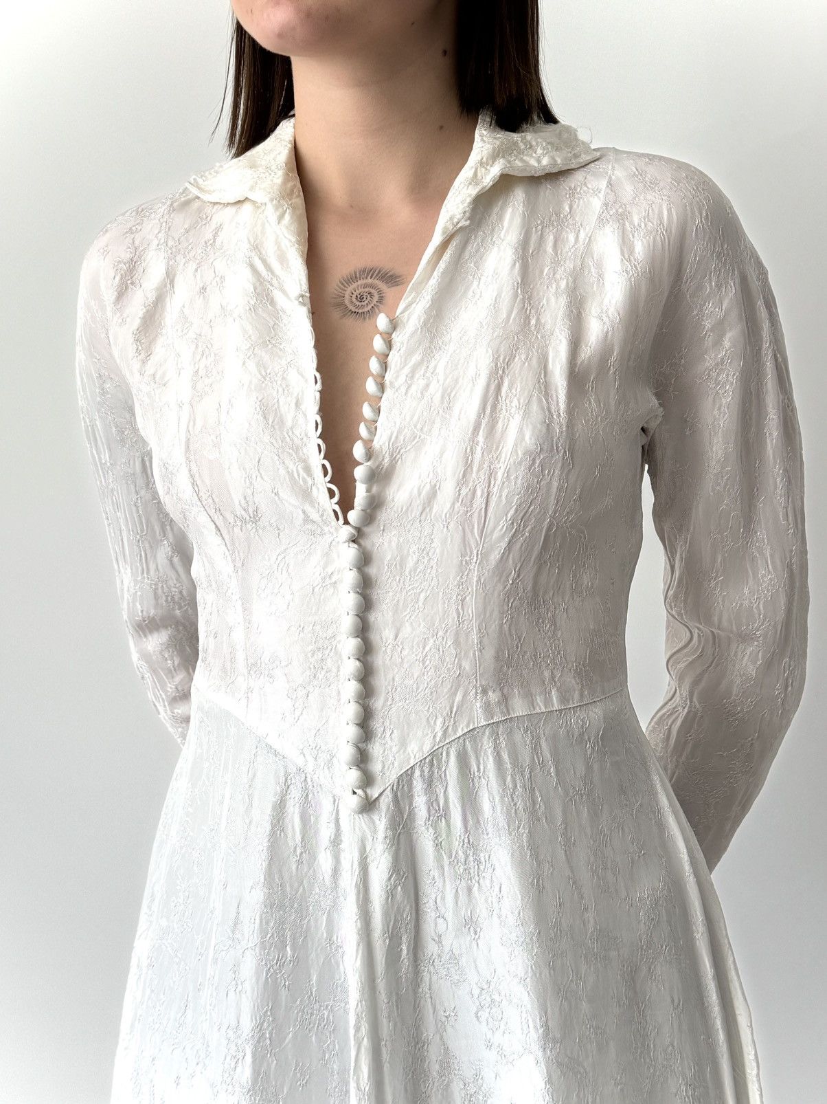 Vintage ≈1950s Vintage Mid Century Art Deco Grunge Wedding Dress Size S / US 4 / IT 40 - 2 Thumbnail