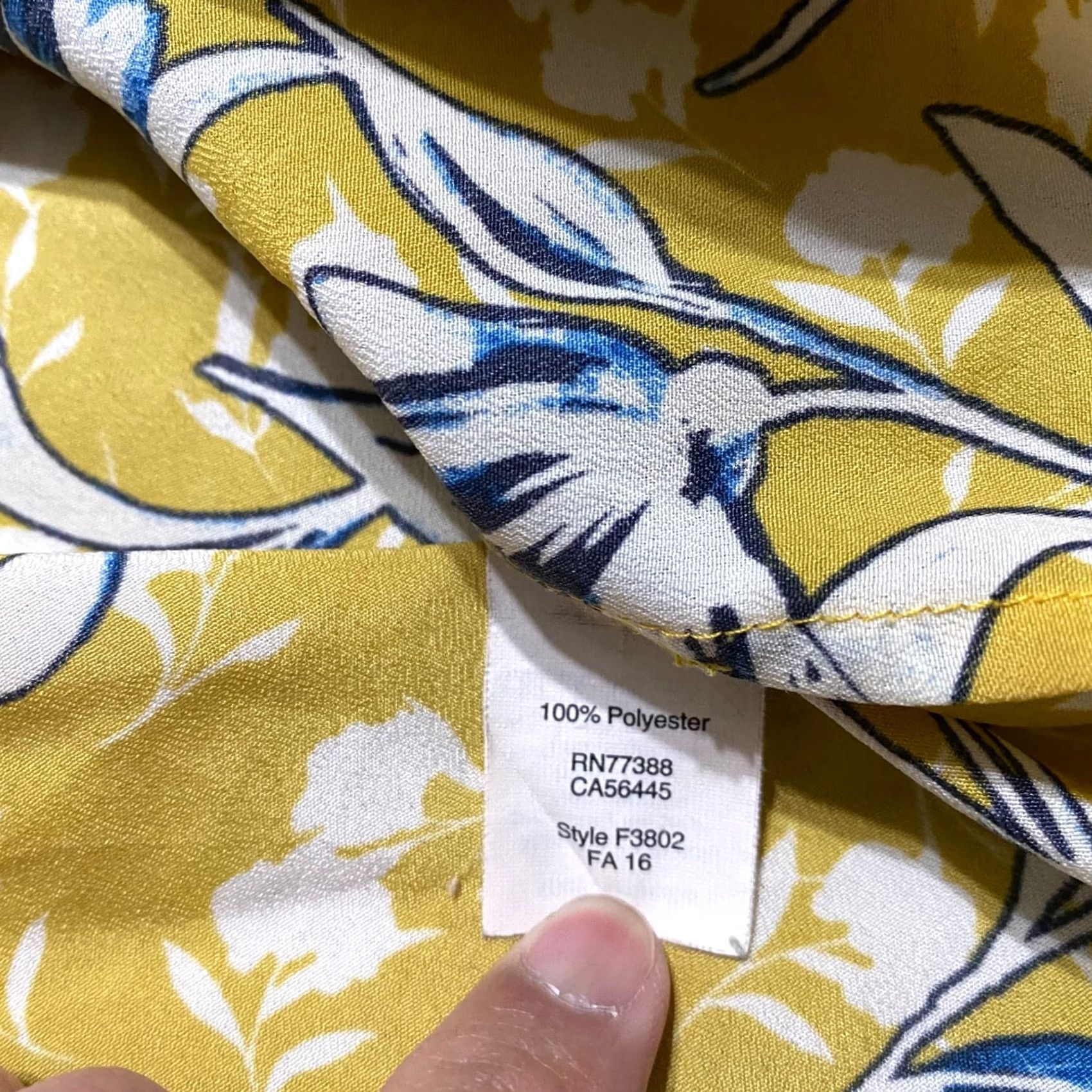 J.Crew J. Crew Womens Small Shirt Yellow Floral Long Sleeve V-Neck Pullover Blouse Top Size S / US 4 / IT 40 - 4 Thumbnail