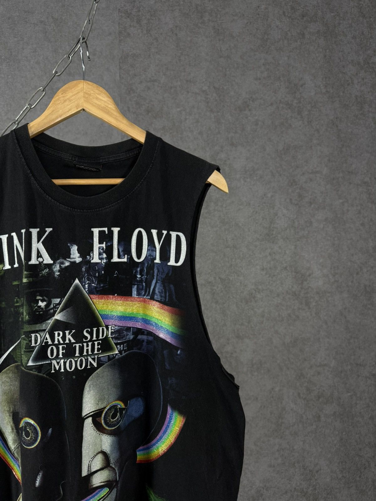Pink Floyd Pink Floyd overprinted rock band tank top Size US L / EU 52-54 / 3 - 3 Thumbnail