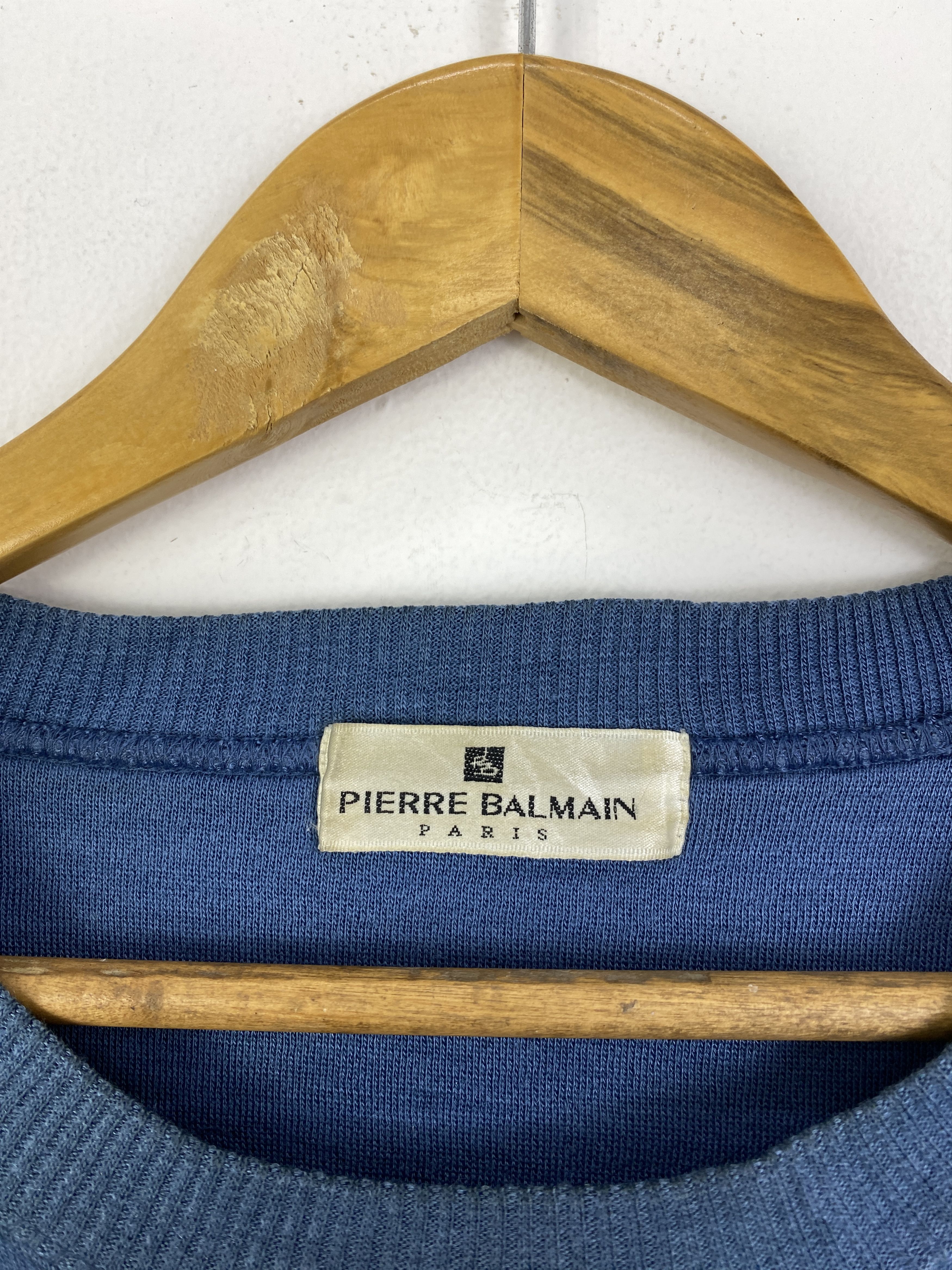 Pierre Balmain Vintage Pierre Balmain Embroidered Logo Sweatshirt SH0076 Size US L / EU 52-54 / 3 - 6 Thumbnail