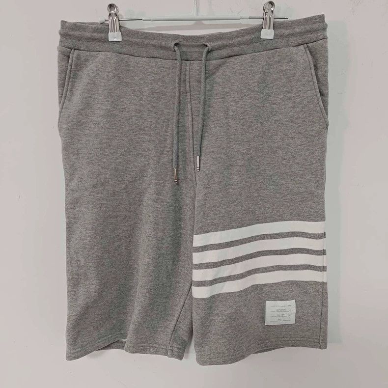 Thom Browne size3 Knitted shorts