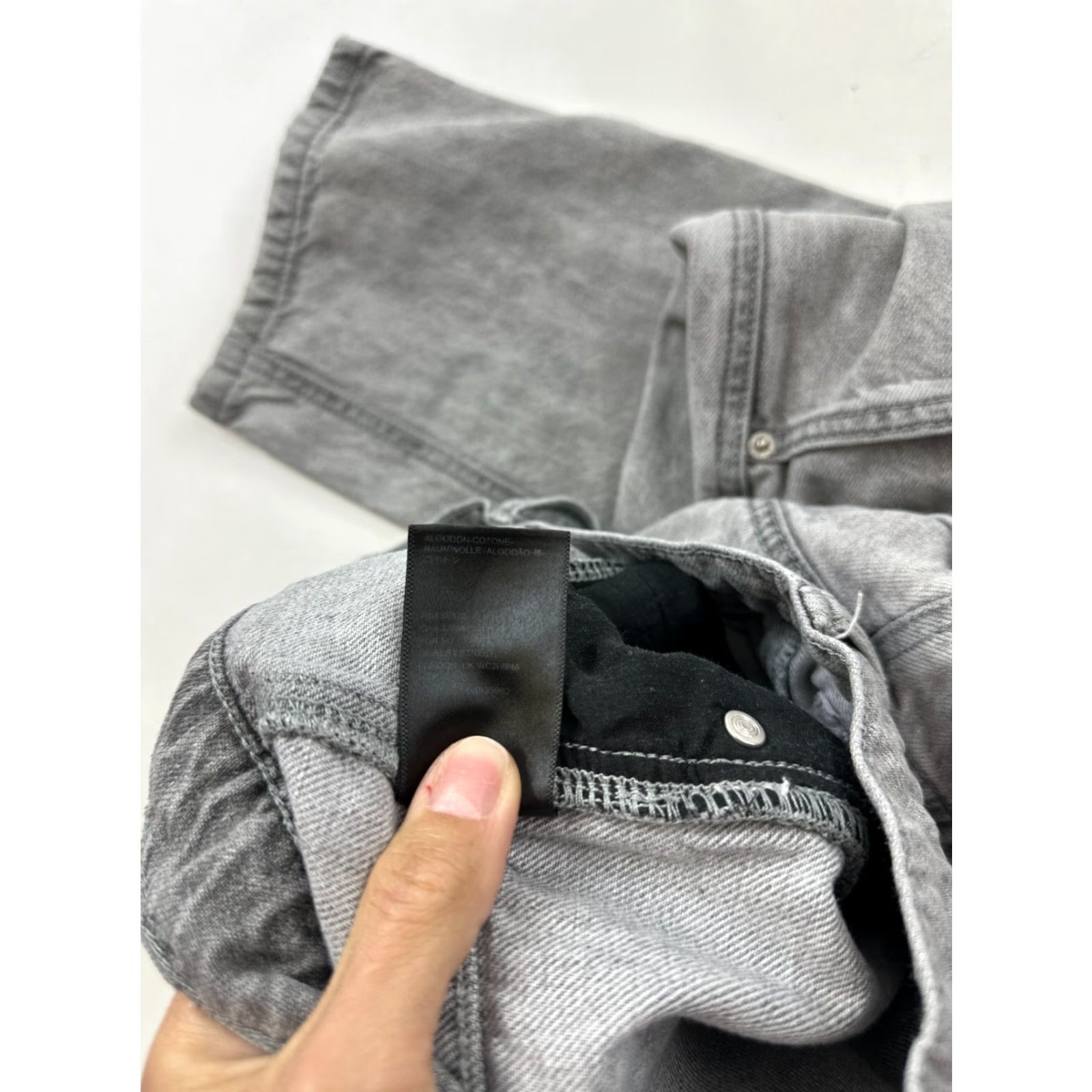 Bdg BDG Jeans Womens 24 Gray Acid Wash Balloon Mom High Waist Retro Urban Denim 5-Pocket Womens Size 42" / US 20 - 7 Thumbnail