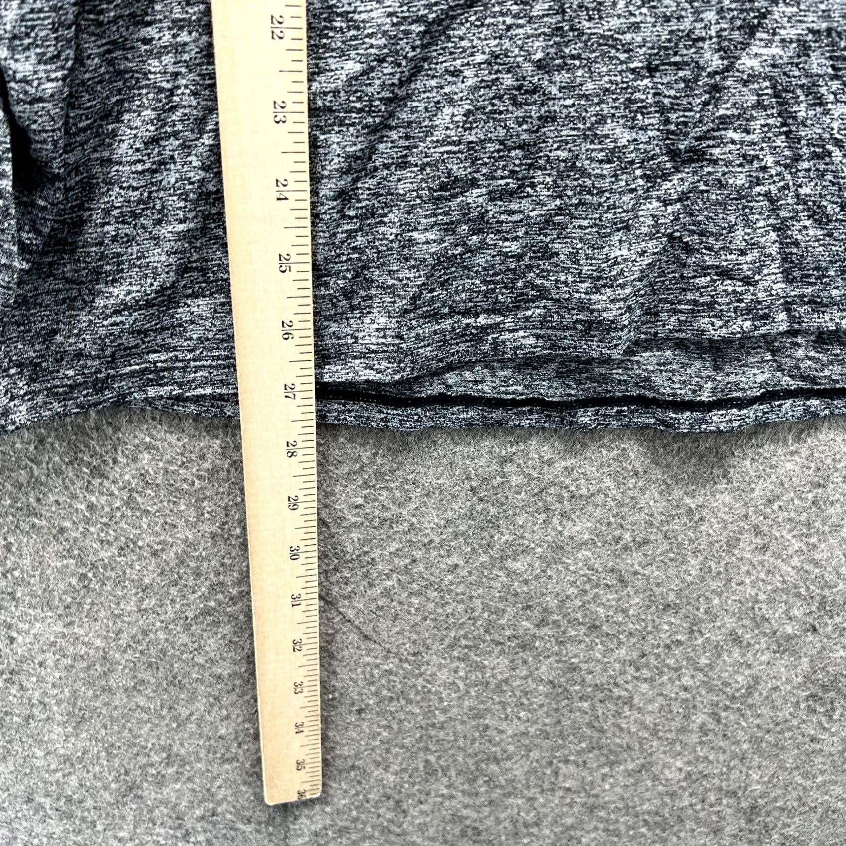 Under Armour VINTAGE Under Armour Sweatshirt Mens Large Heather Gray 1/4 Zip Long Sleeve Athletic Sweatshirt Pullover 1/4 Zip Logo Gray Mens L Size US L / EU 52-54 / 3 - 4 Thumbnail