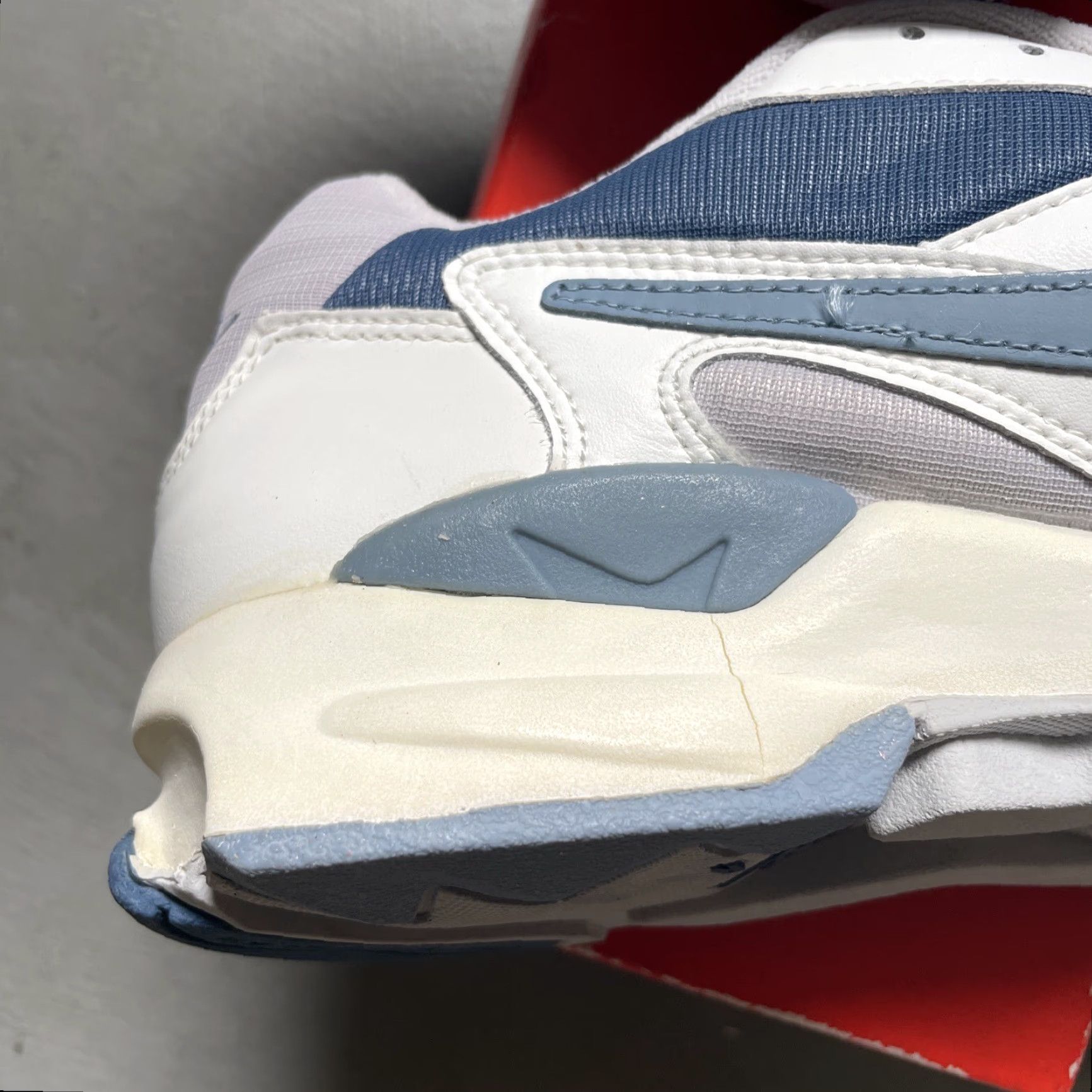 Nike VINTAGE Nike Air Speed RW Mens 8.5 With Original Box Walking Training 1994 1990s Sneakers Size US 9 / EU 42 - 5 Thumbnail