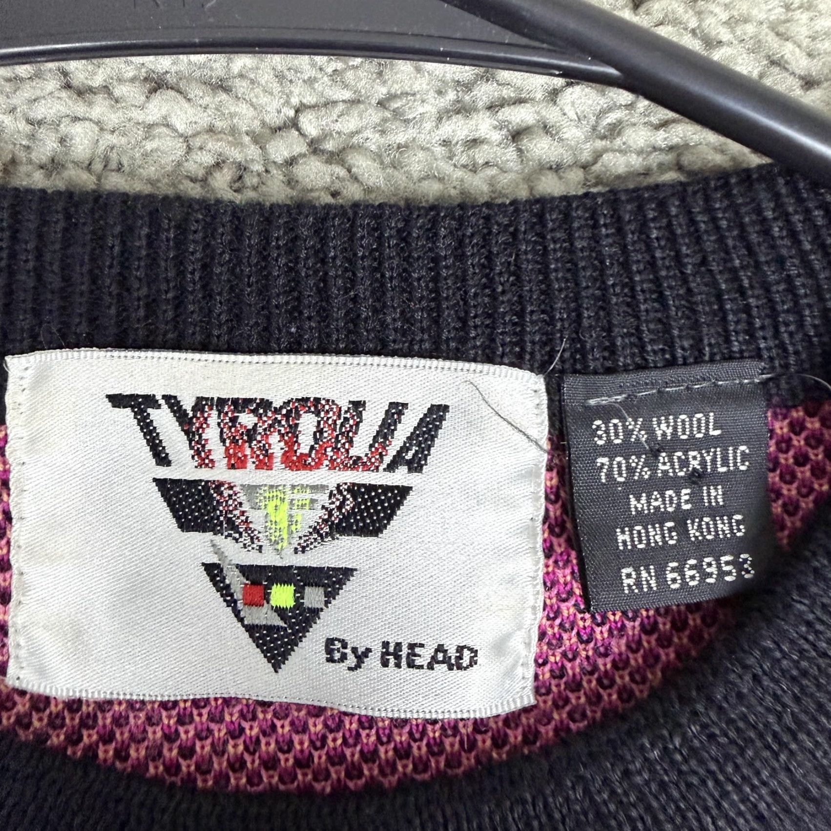 Vintage VINTAGE Tyrolia by HEAD Sweater Mens M Black Graphic Knit Pullover 80s Size US M / EU 48-50 / 2 - 6 Thumbnail