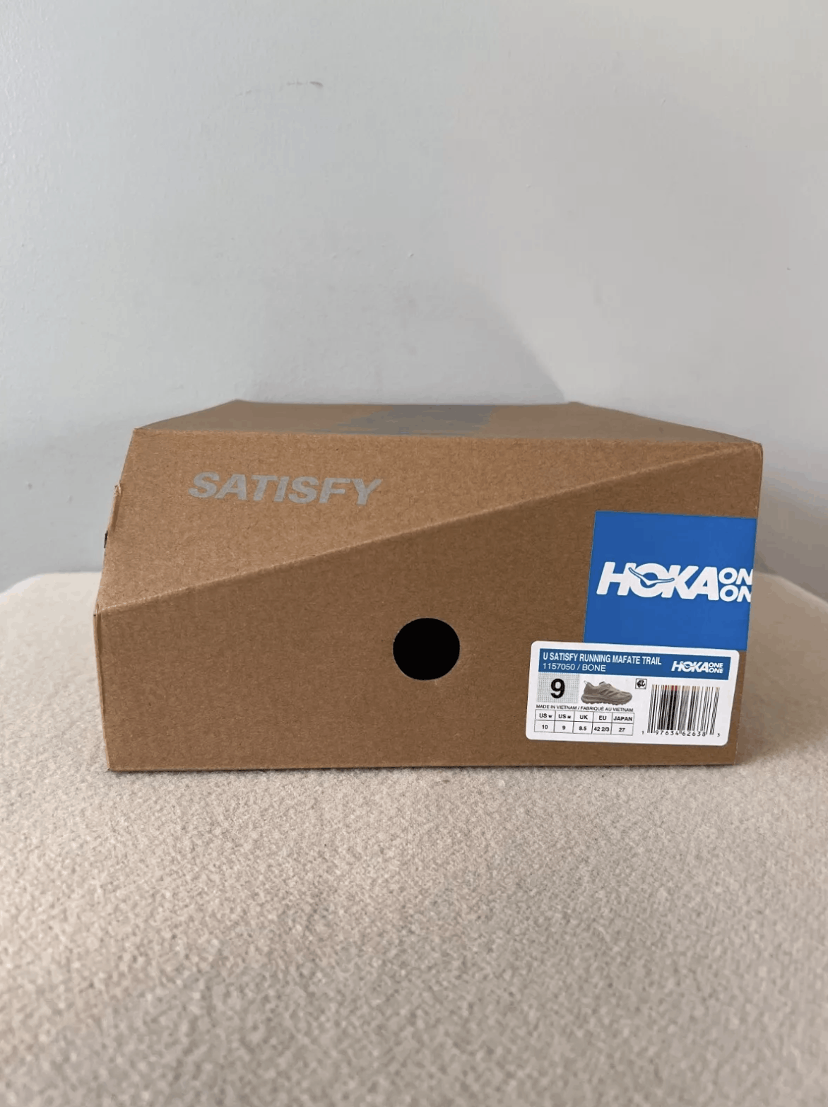 Hoka × Satisfy Satisfy Running Hoka One One Mafate Trail in Bone White Size US 9 / EU 42 - 7 Thumbnail