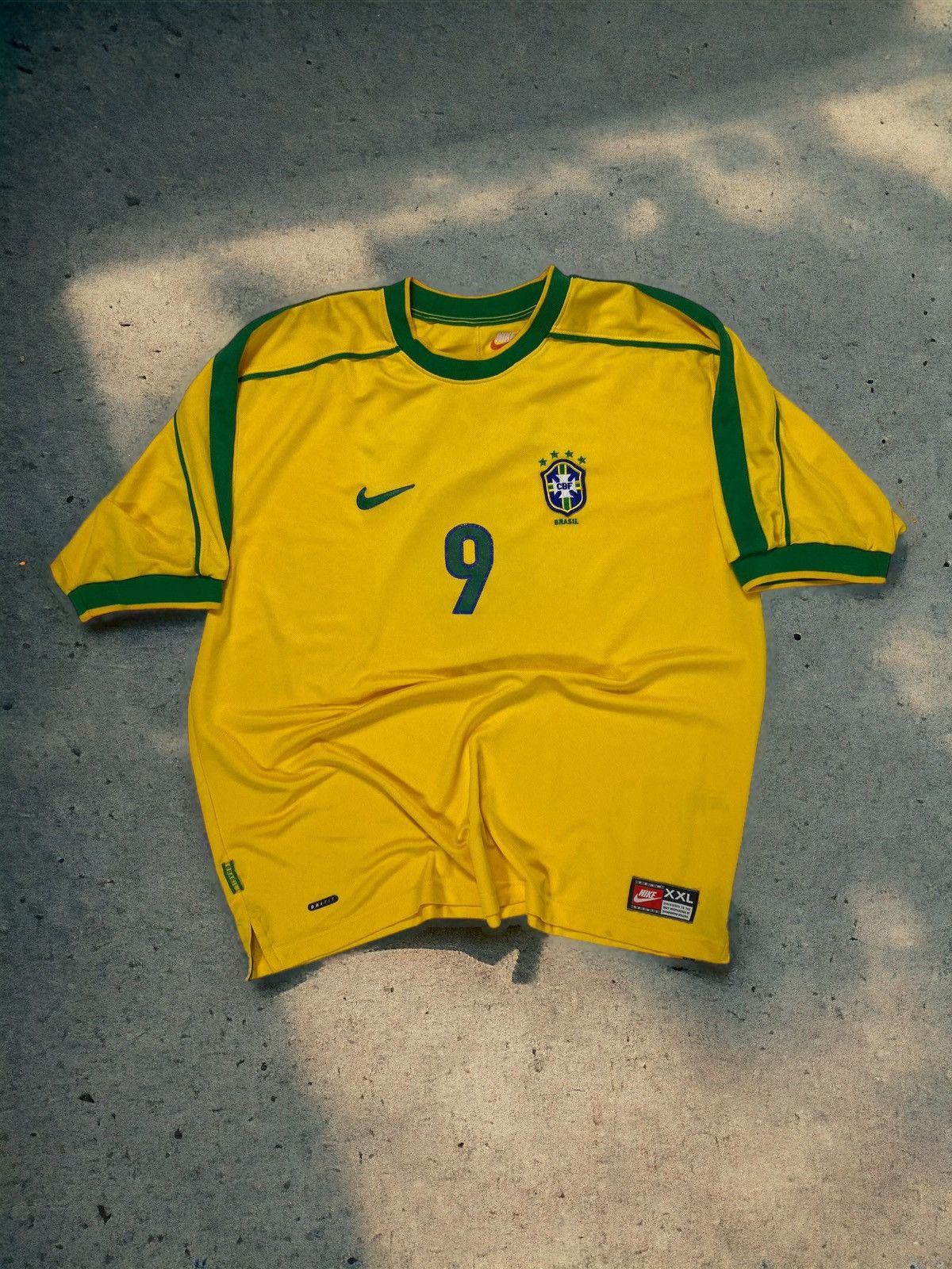 Image of Nike x Soccer Jersey Vintage OG Soccer Jersey Brazil 1998 Ronaldo Nazario in Yellow (Size 2XL)