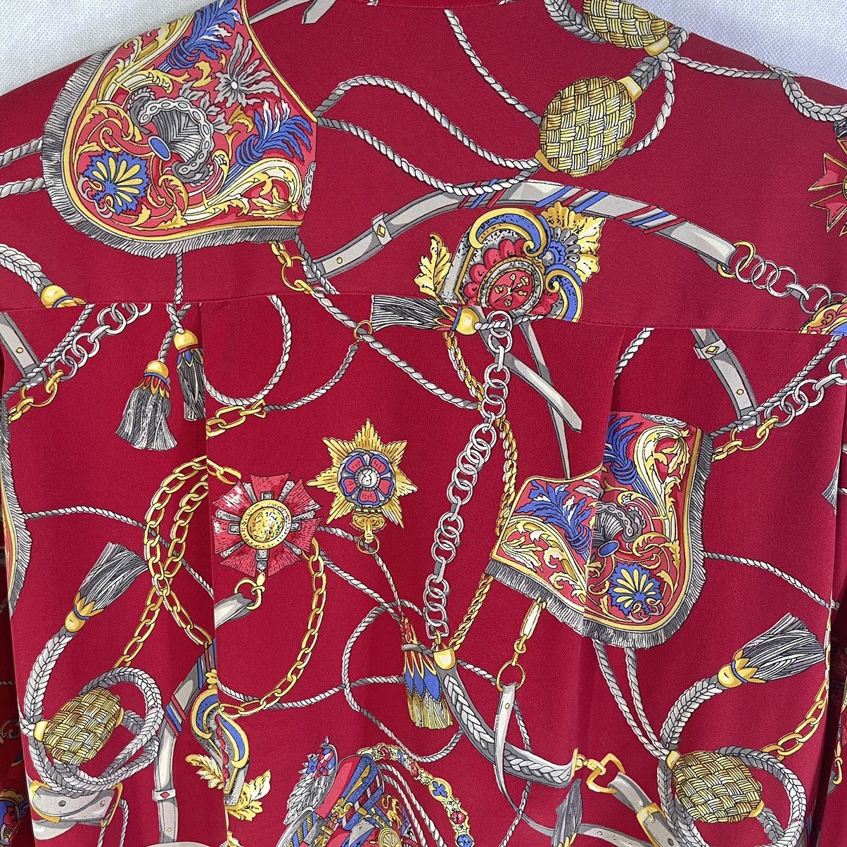 Designer × Japanese Brand × Vintage Vintage Japanese Baroque Novelty Chain Silk Shirt Size L / US 10 / IT 46 - 8 Thumbnail