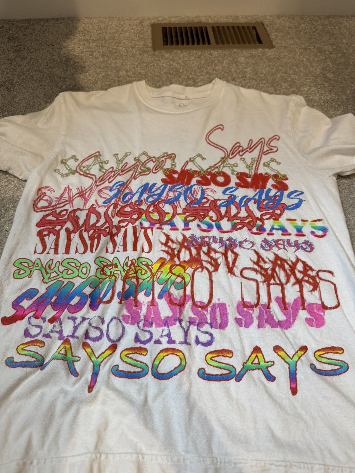 Sayso says che merch