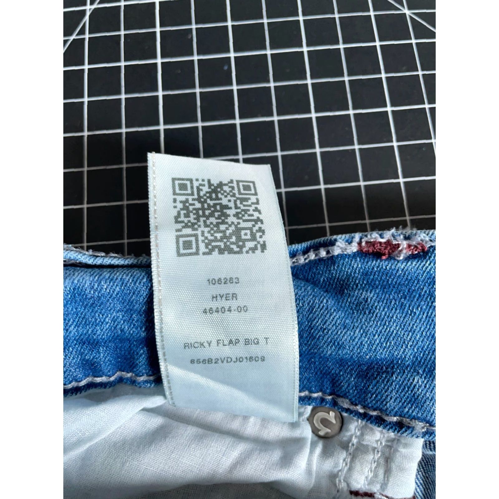 True Religion VINTAGE True Religion Ricky Relaxed Jeans Men's 40 x 33 Distressed Blue Denim 90s Rock Size US 40 / EU 56 - 4 Thumbnail