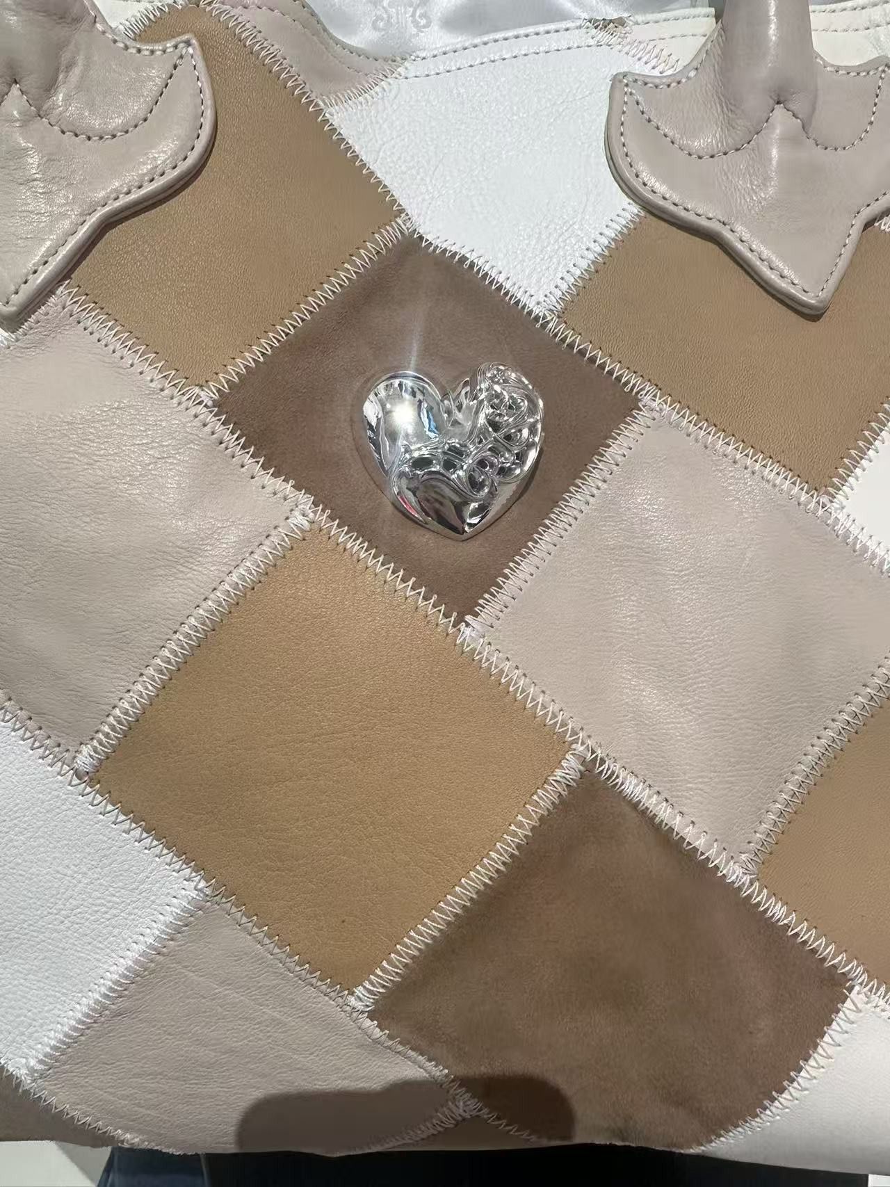 Chrome Hearts Chrome Hearts Art Basel VIC Exclusive Vine Heart Tote Bag Size ONE SIZE - 6 Thumbnail