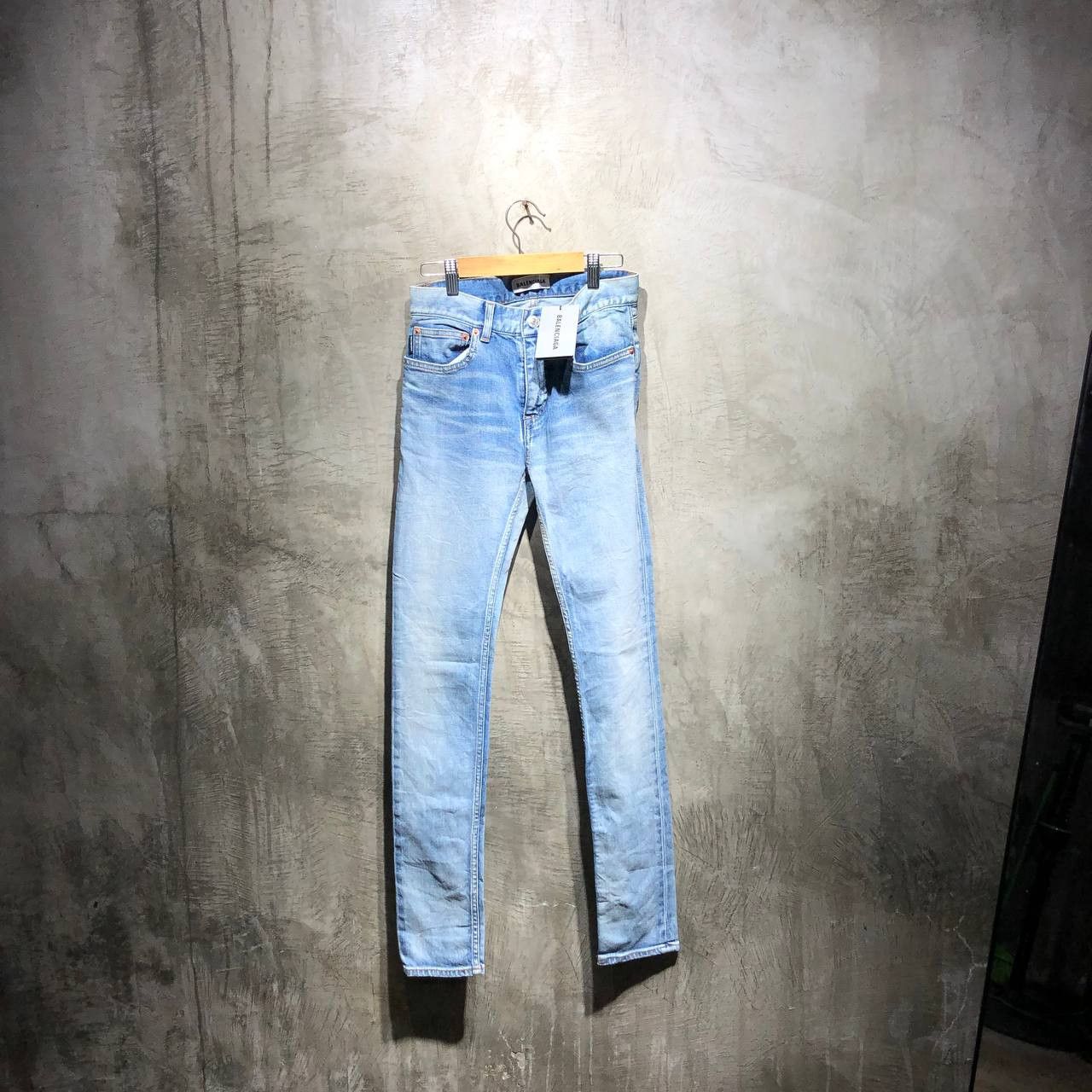 パンツ BALENCIAGA 2008 skinny denim archive パンツ BALENCIAGA 2008 skinny denim archive BALENCIAGA 2008 skinny