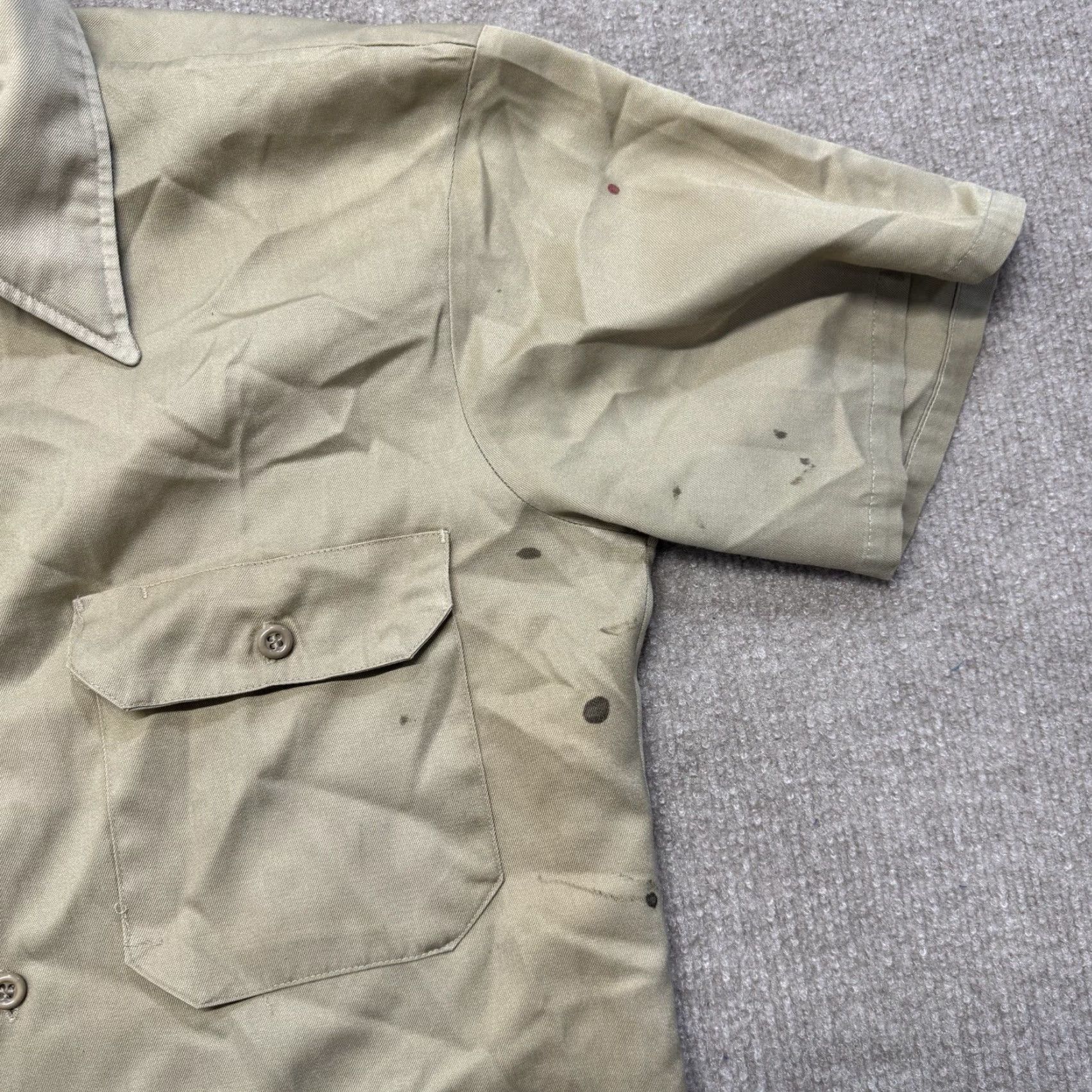 Vintage VINTAGE Big Mac Work Shirt Mens L 70s No Iron Button-Up Short Sleeve Cotton Twill Beige Distressed Size US L / EU 52-54 / 3 - 3 Thumbnail
