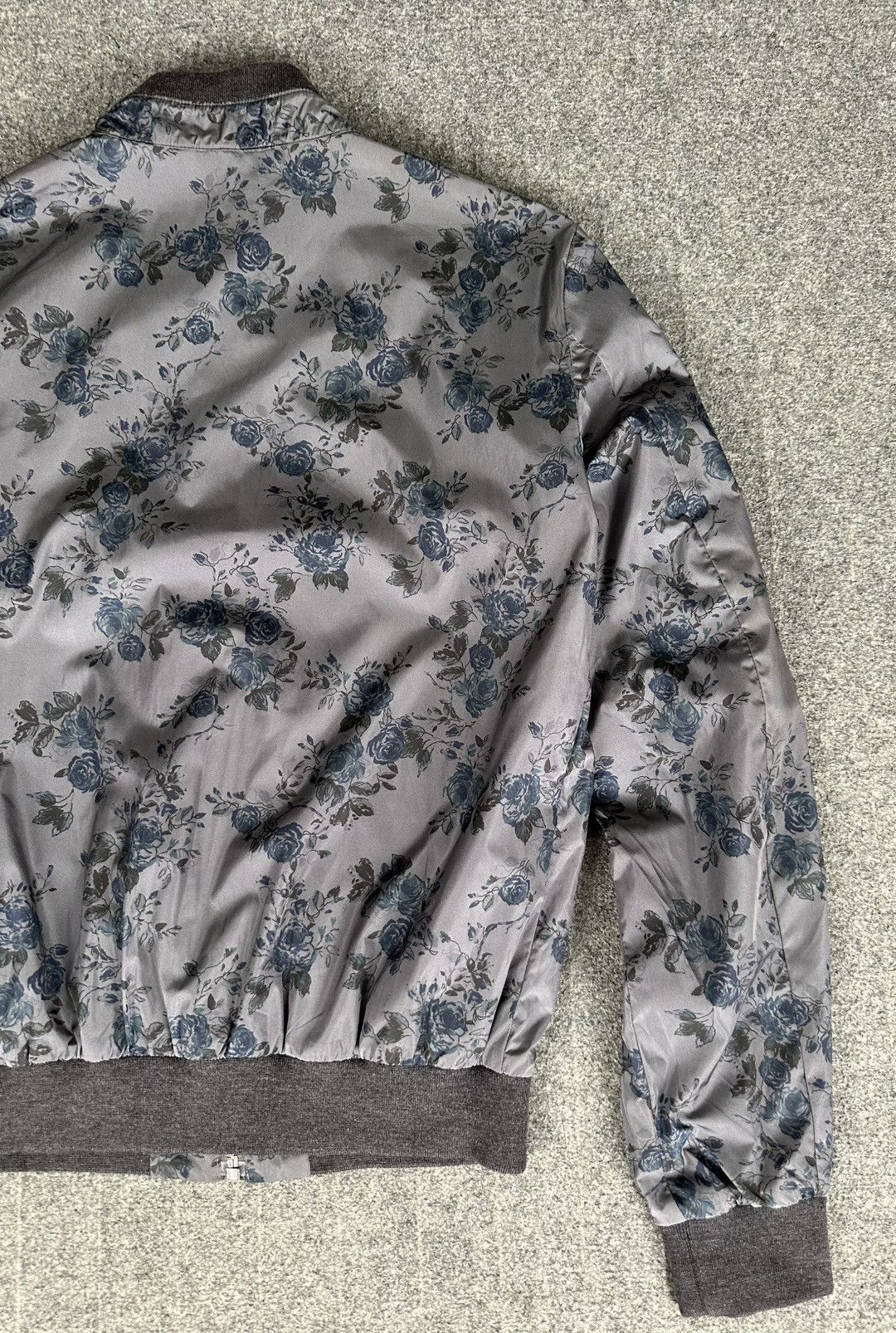 Gucci Gucci - Frida Giannini 2012 Floral Print MA-1 Bomber Jacket Size US S / EU 44-46 / 1 - 9 Thumbnail