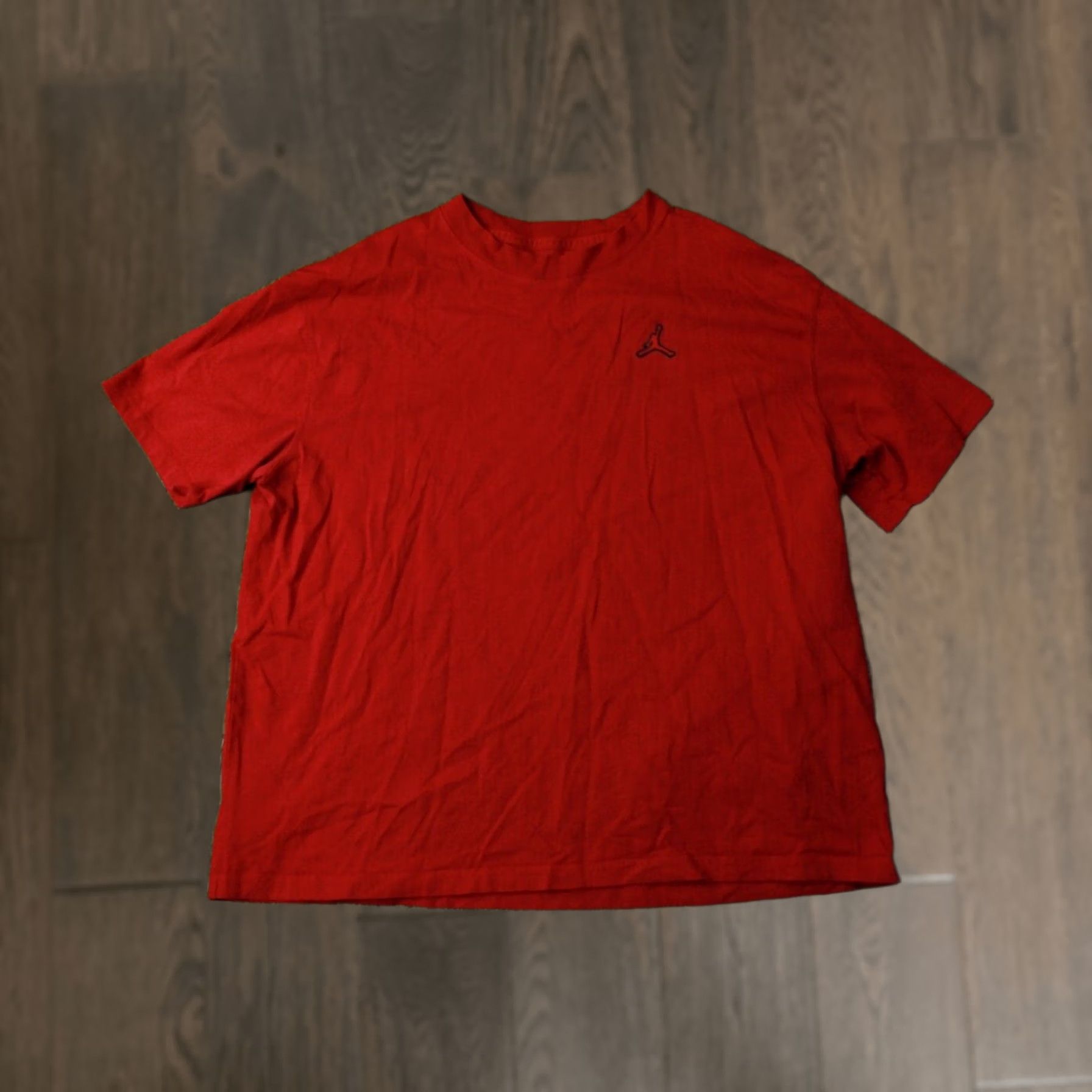 Nike NIKE AIR JORDAN ESSENTIALS 2022 Casual Shirt Jersey Size L Large Red Women Size L / US 10 / IT 46 - 1 Thumbnail