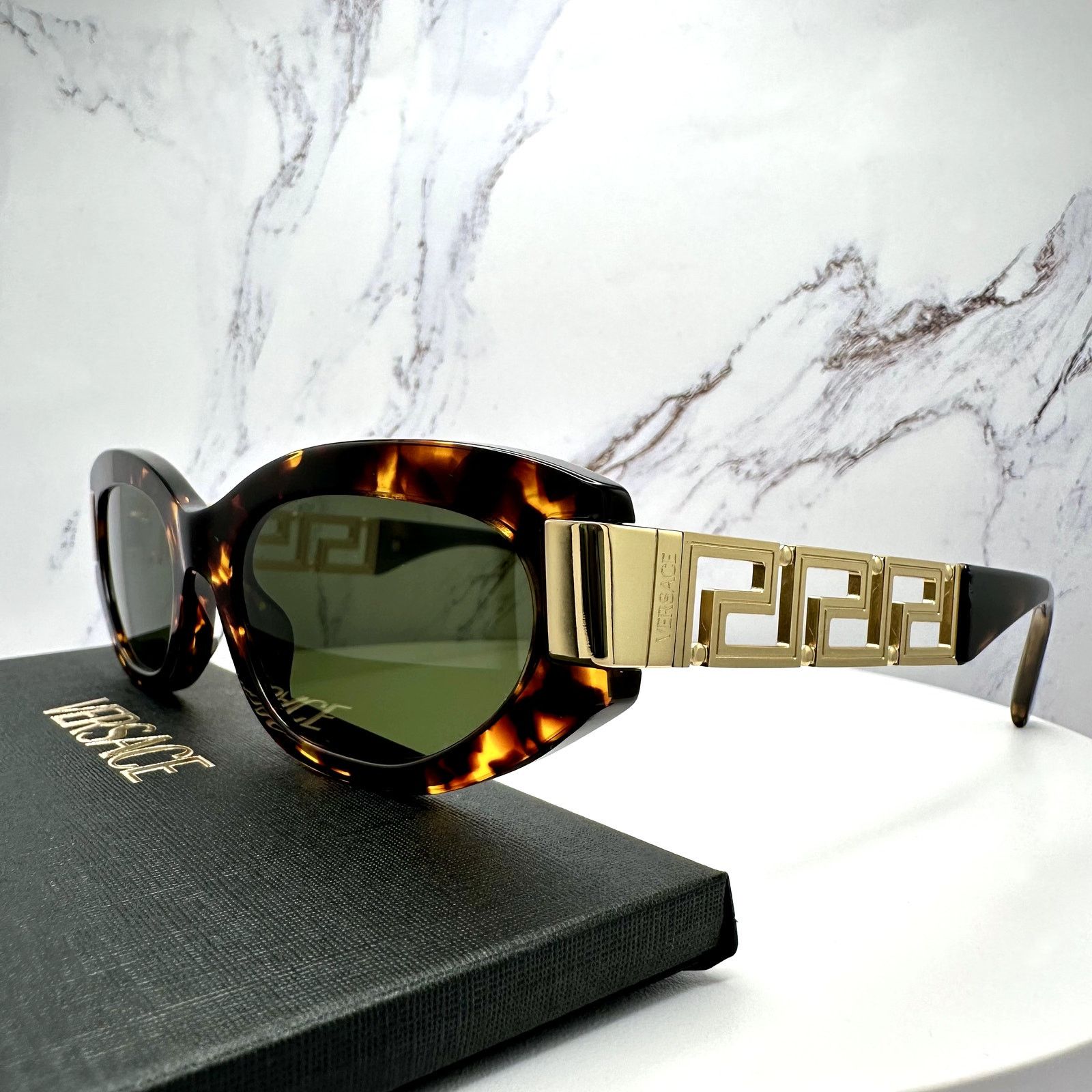 Versace New VERSACE Sunglasses Brown Gold Acetate & Metal Cat Eye Size ONE SIZE - 13 Thumbnail