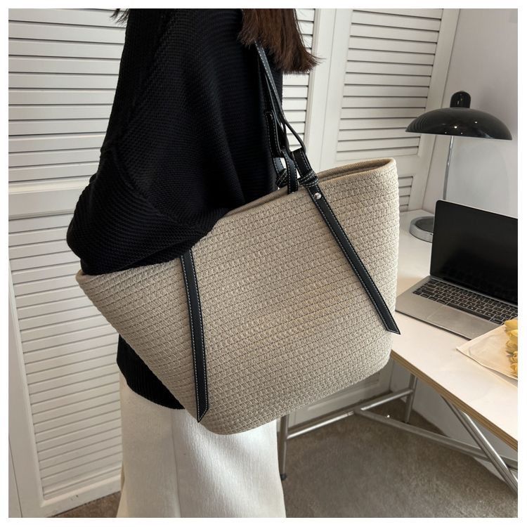 Other Large Capacity Straw Bag Size ONE SIZE - 3 Thumbnail