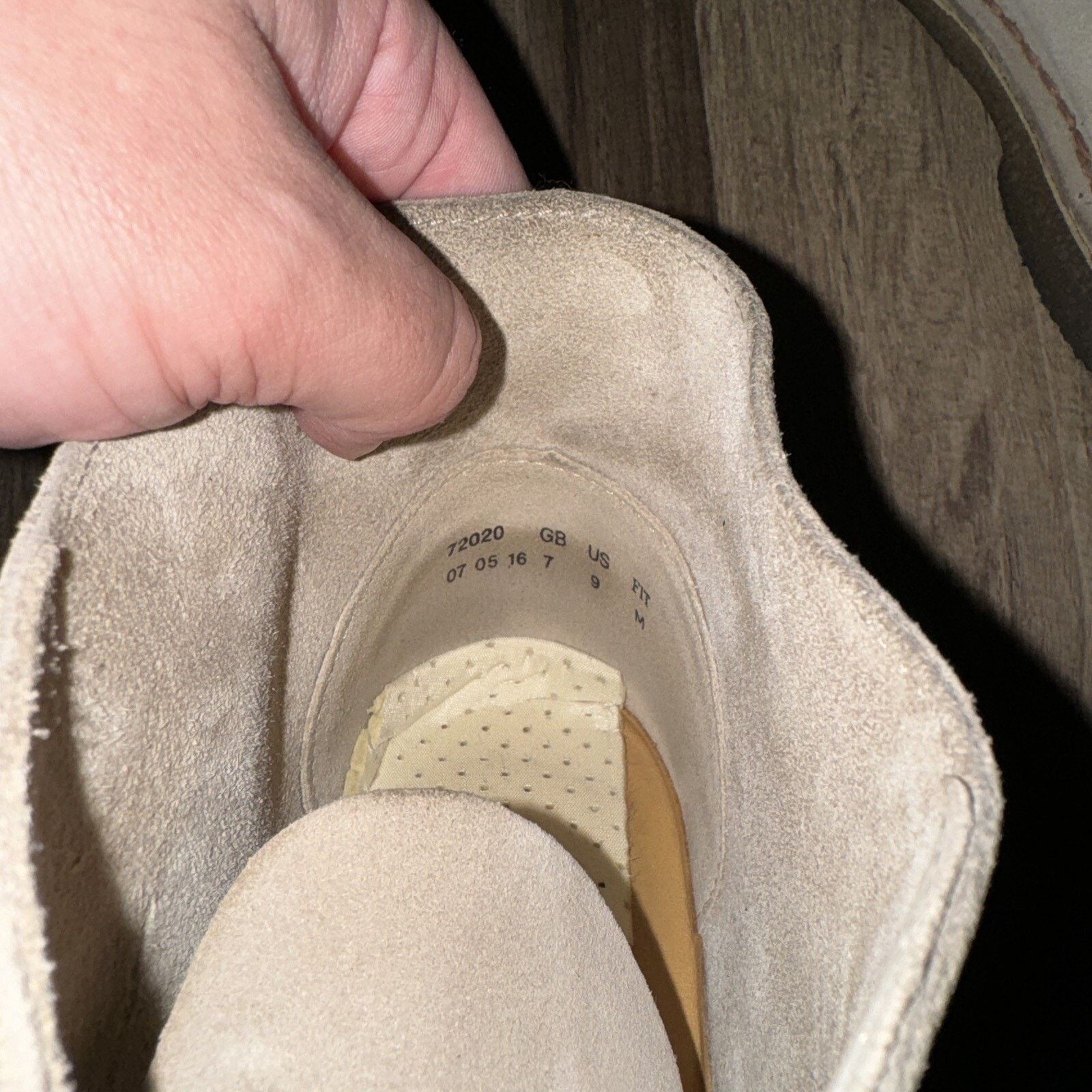 Clarks Clarks Desert Boot Chucka Shoe 9M Narrow Fit Missing Inserts Size US 9 / IT 39 - 6 Thumbnail