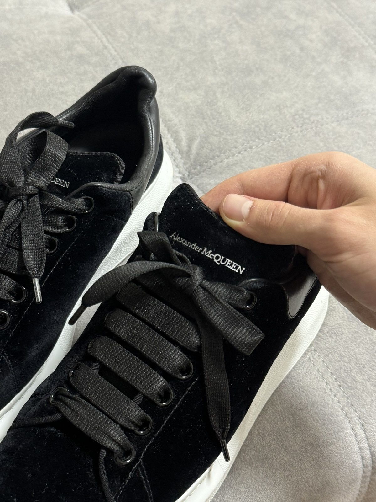 Alexander McQueen Rare Alexander McQueen Black Velvet Sneakers Shoes 40 Size US 9 / IT 39 - 13 Thumbnail