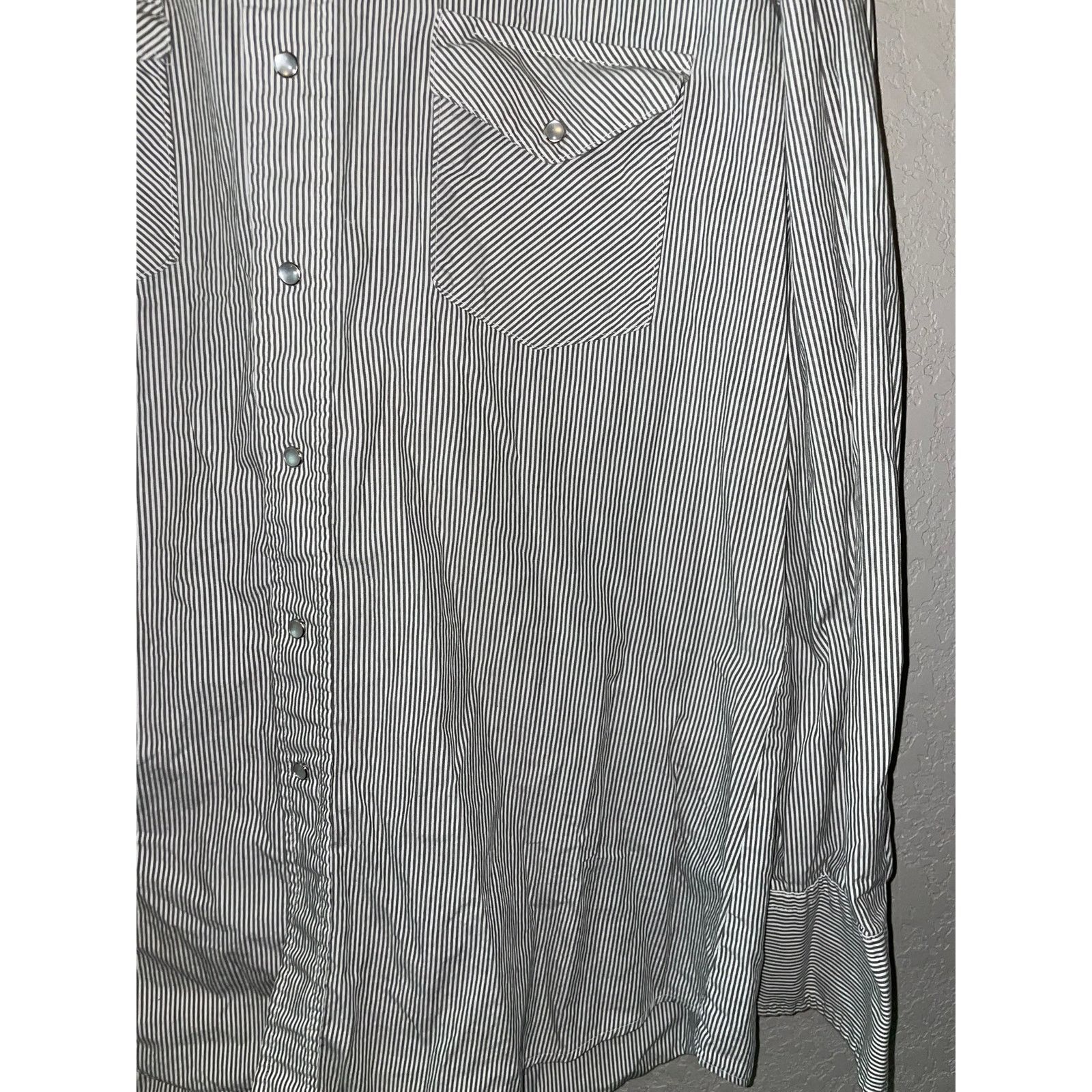 Vintage Vintage Karman Gray Pearl Snap Long Sleeve Shirt VTG XL Size US XL / EU 56 / 4 - 4 Thumbnail