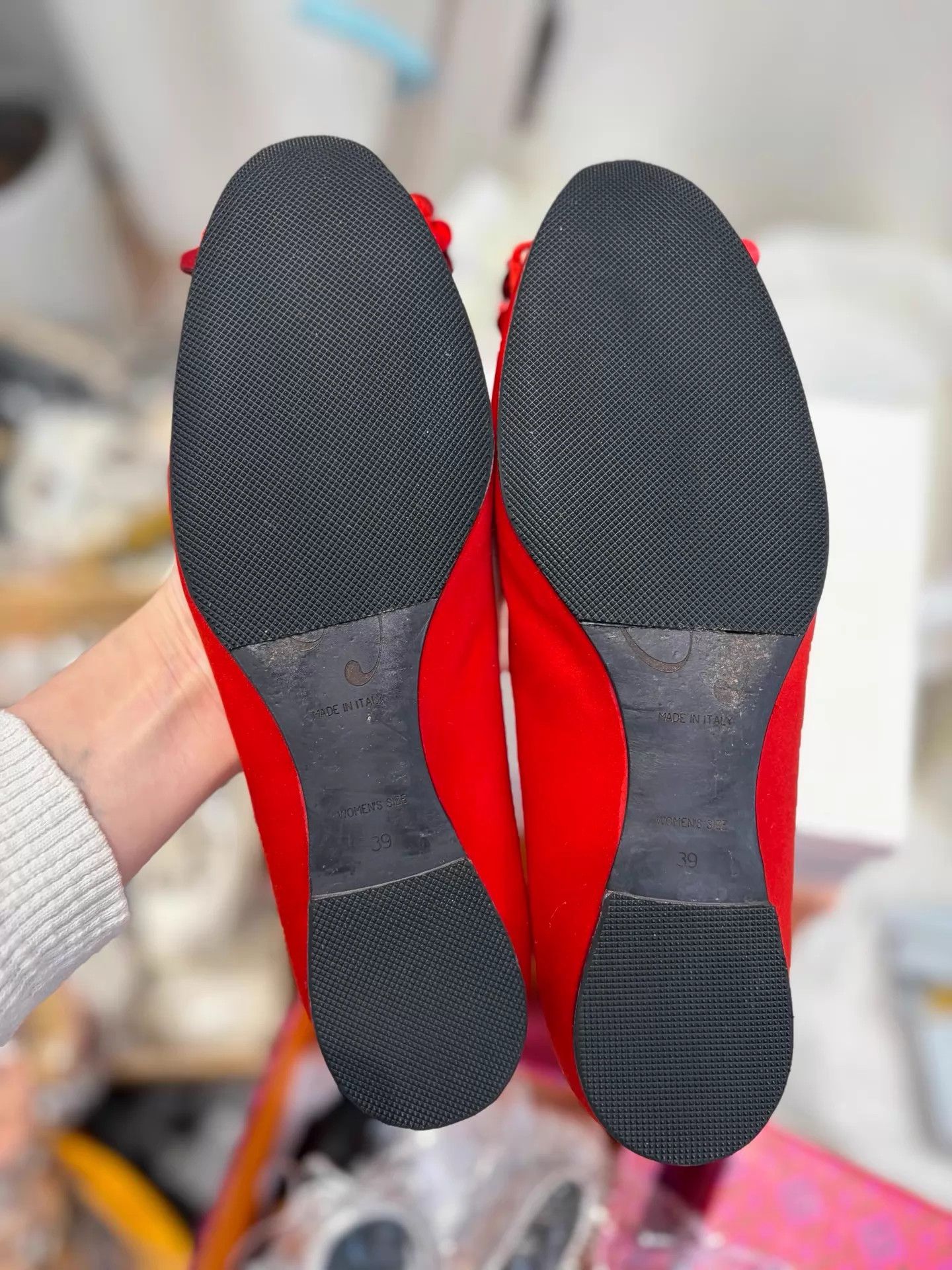 Roger Vivier RV Red Satin Sequin Buckle Flat Pump 99 New 39 Size US 8.5 / IT 38.5 - 4 Thumbnail