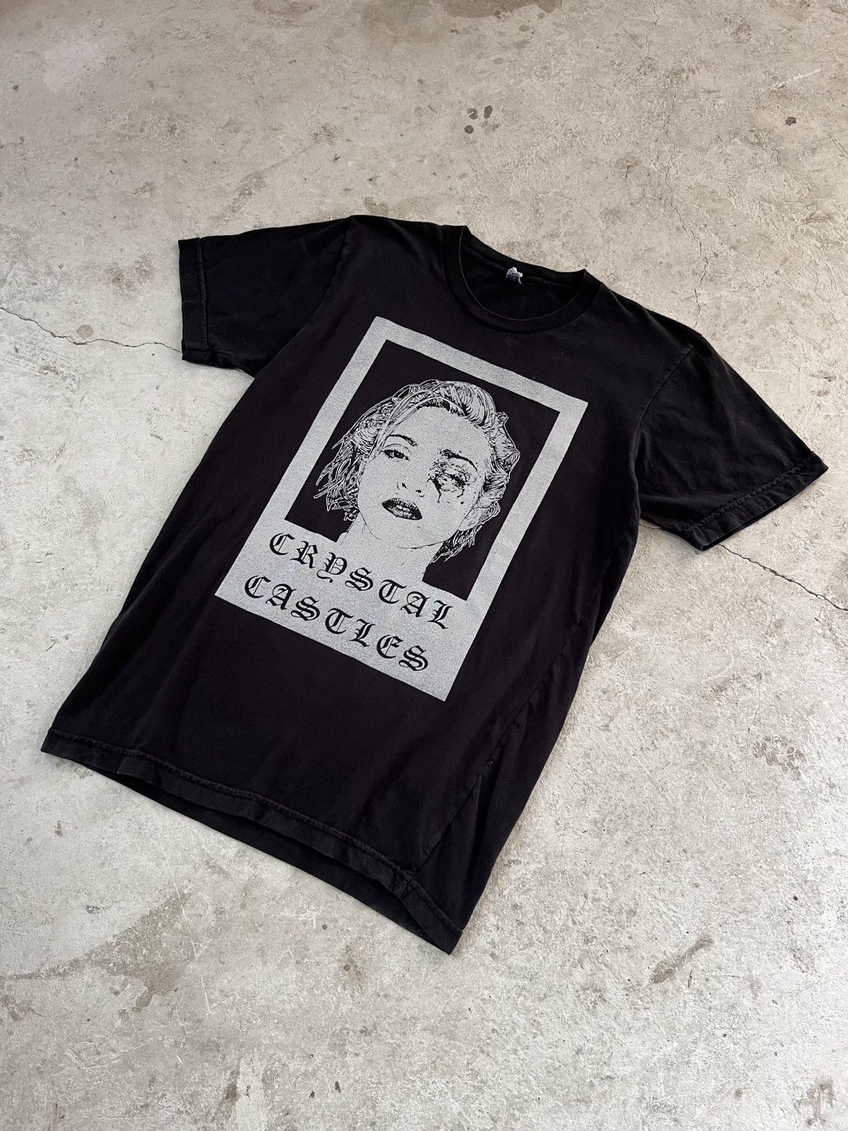 Band Tees Crystal Casltes Madonna Tee Size US S / EU 44-46 / 1 - 2 Thumbnail