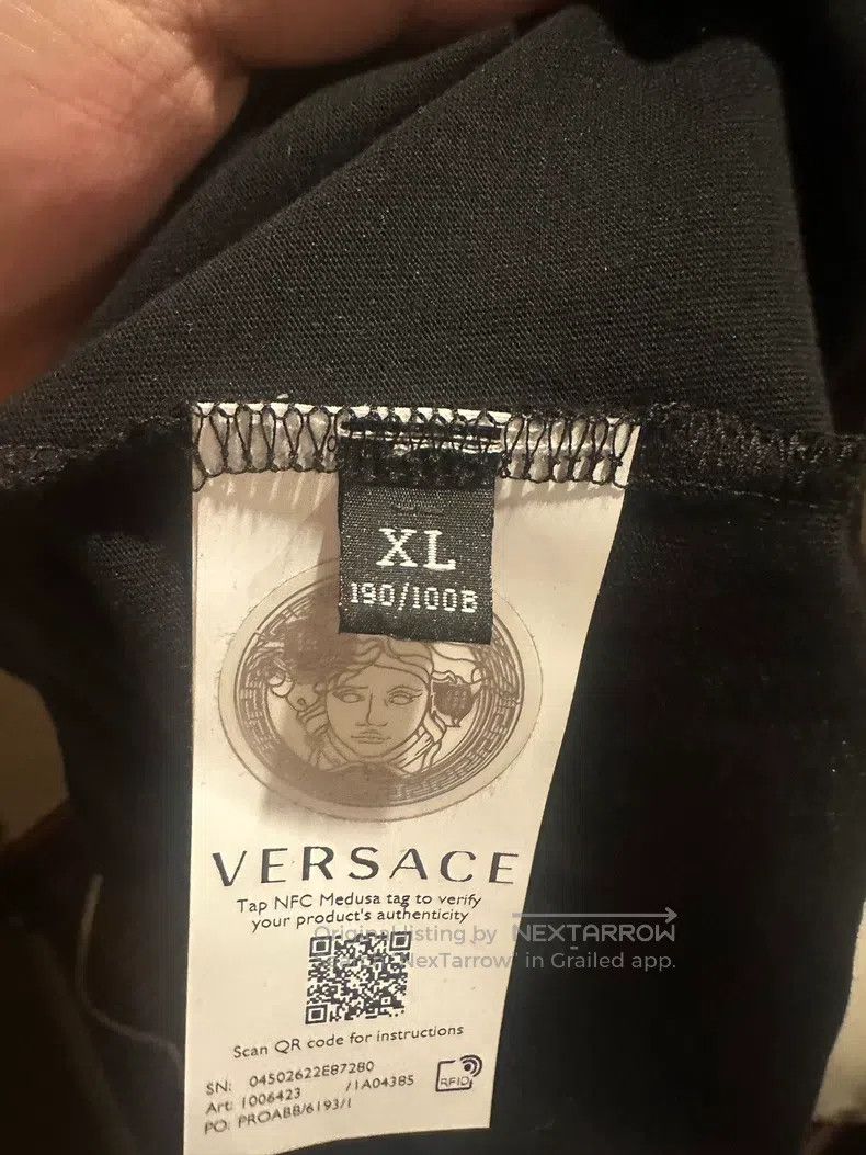Versace Versace Co-branded short sleeves Size US XL / EU 56 / 4 - 4 Thumbnail