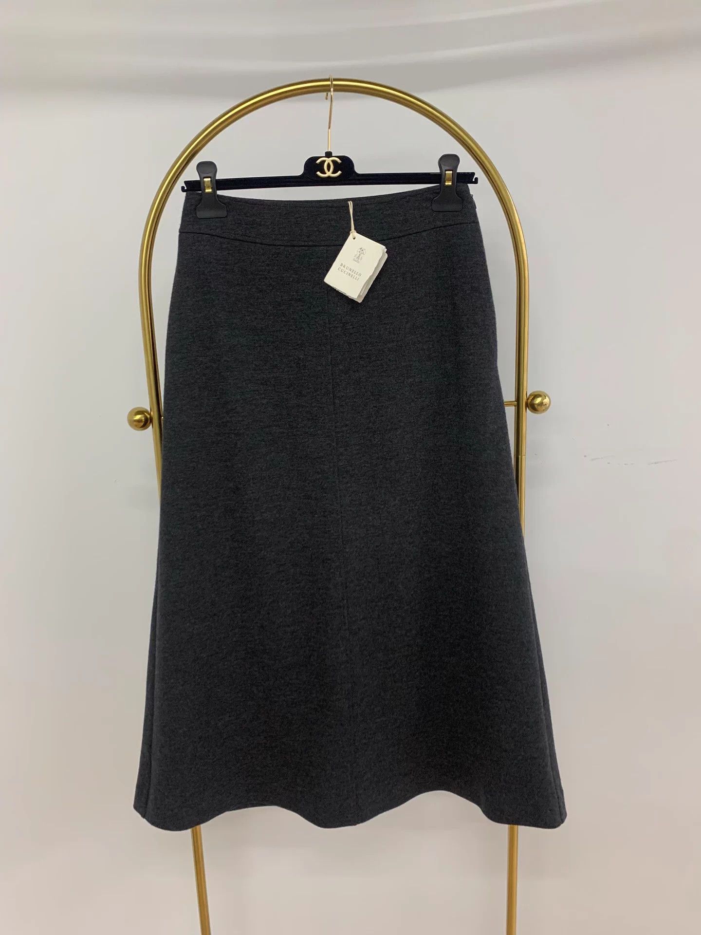 Brunello Cucinelli BC Gray Cashmere Skirt Size S Unused Size 26" / US 2 / IT 38 - 1 Thumbnail