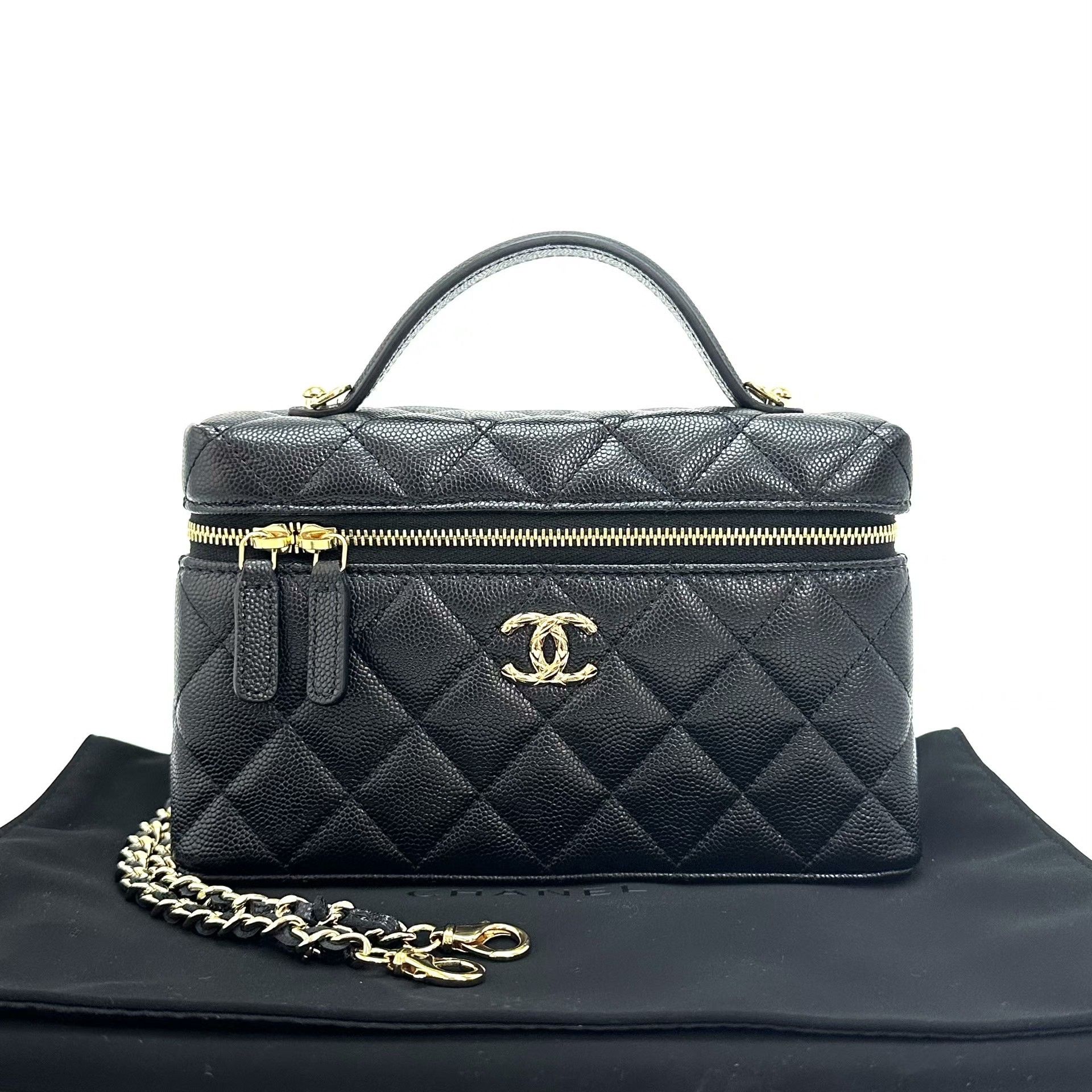 Chanel Pre-loved Bag Very good condition Size ONE SIZE - 1 Thumbnail