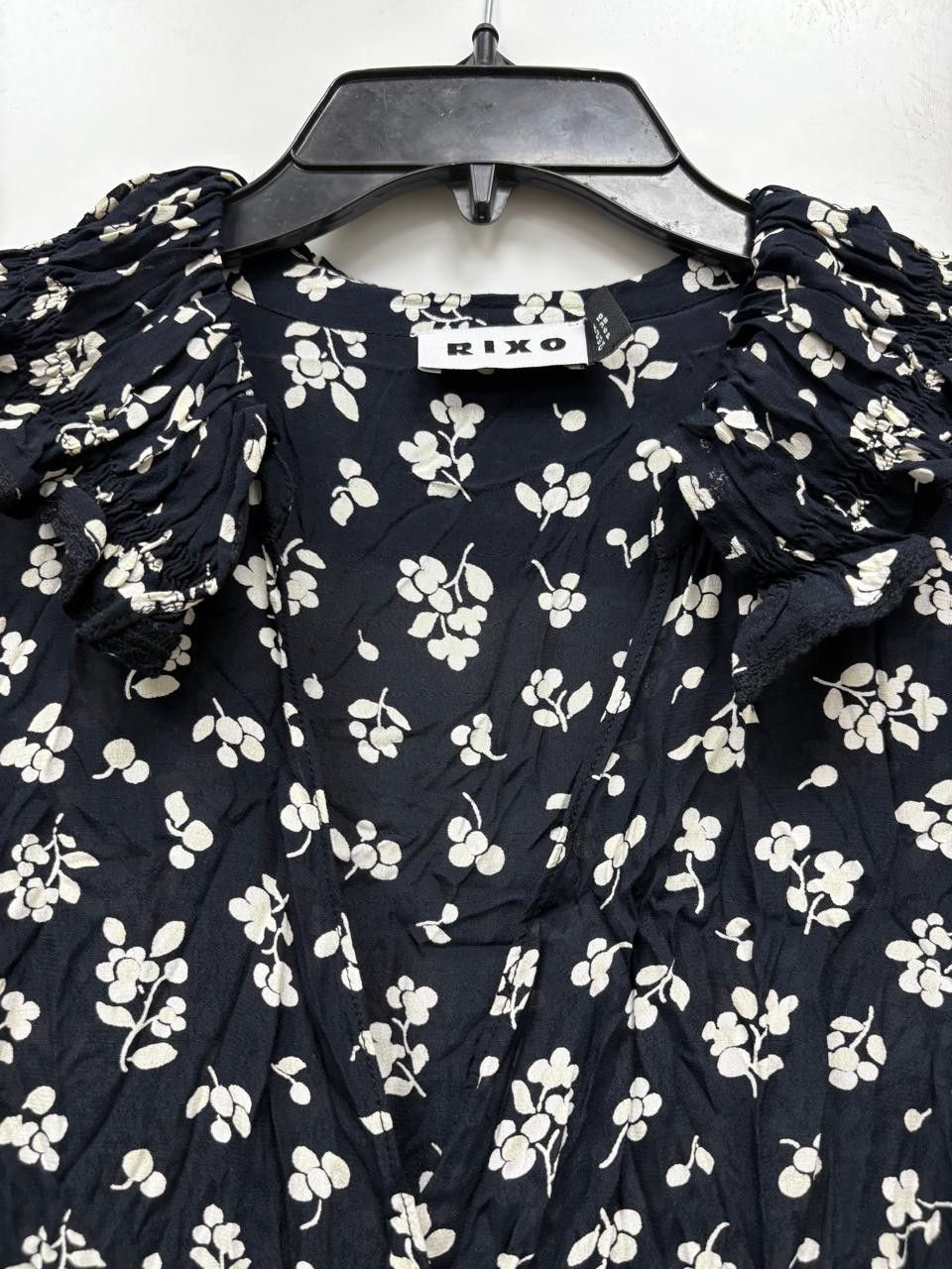 RIXO Rixo Casual Regular Sleeves Printed Women Black Top Size M / US 6-8 / IT 42-44 - 1 Thumbnail