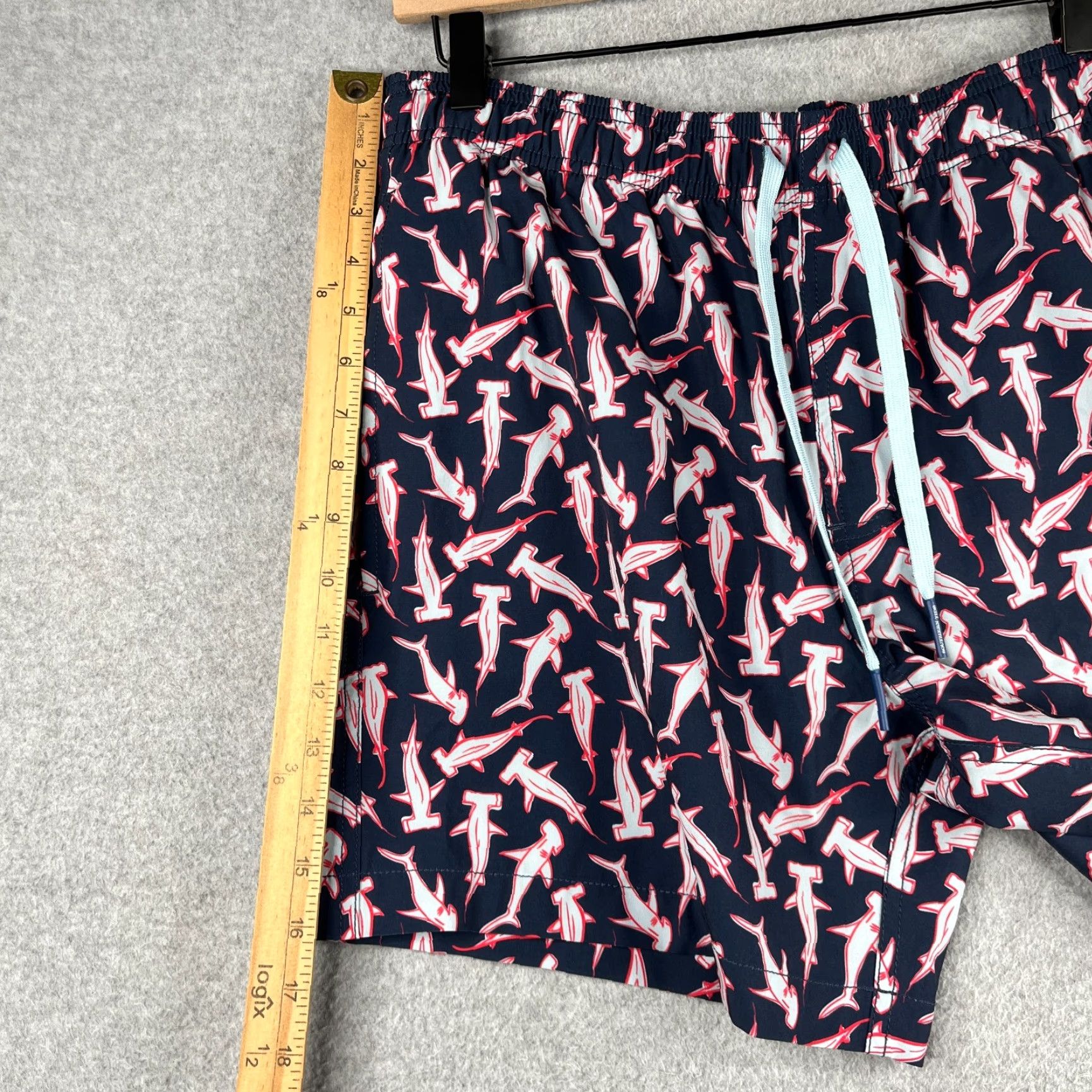 Southern Tide Southern Tide Bottom Mens M Navy Sharks Print Swim Trunks Drawstring Beach 90s? Size 40R - 4 Thumbnail