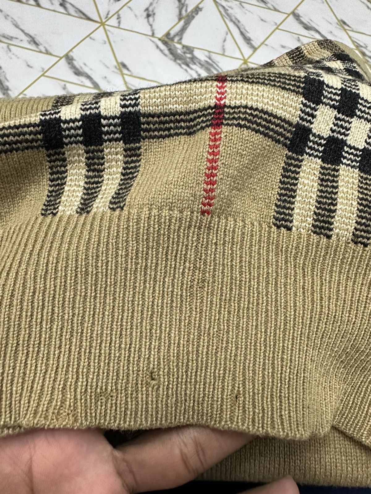Burberry BURBERRY'S NOVACHECK CREWNECK SWEATER 100% LAMBSWOOL Size US L / EU 52-54 / 3 - 12 Thumbnail