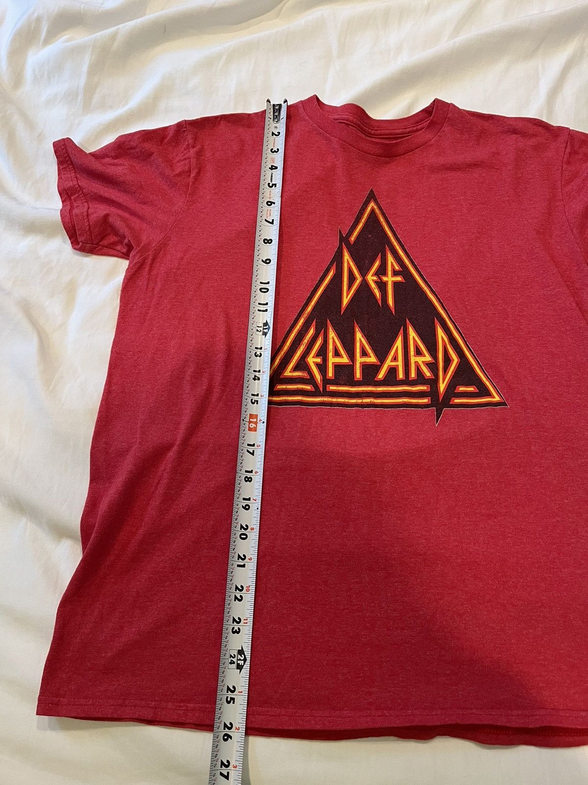 Def Leppard 2017 Def Leppard band tshirt Size US M / EU 48-50 / 2 - 5 Thumbnail
