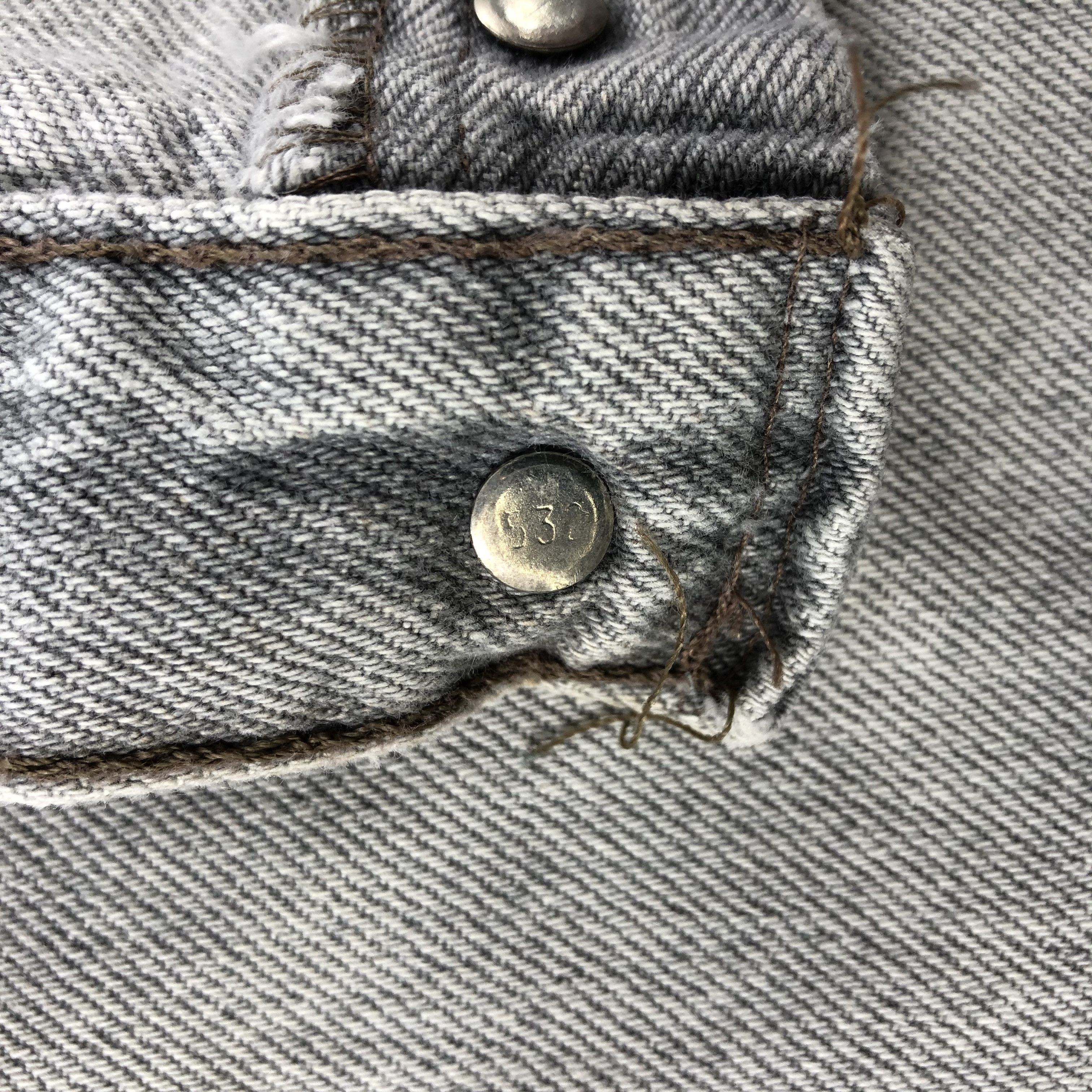 Levi's Vintage 90s Light Wash Ripped Levis 501 Jeans-J1644 Size US 35 - 9 Thumbnail