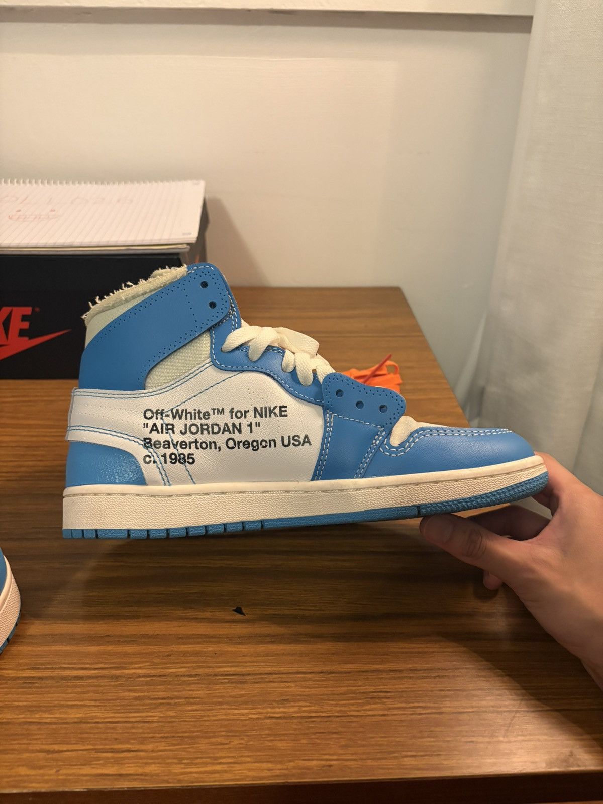 Nike × Off-White Off-White x Nike Air Jordan 1 UNC US7 Size US 7 / EU 40 - 11 Thumbnail