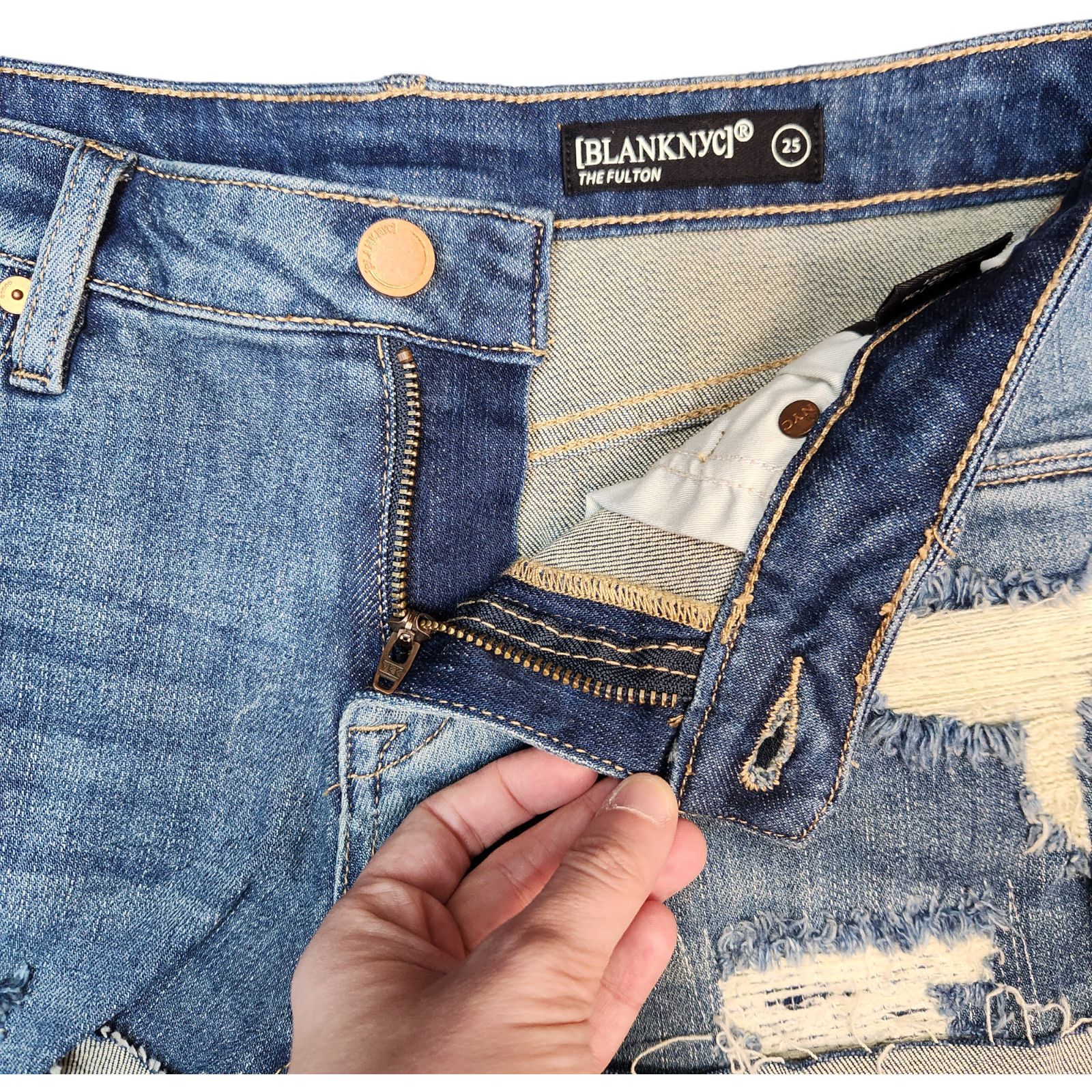 BLANKNYC Blank NYC Fulton Shorts Womens Denim Destroyed Roll Up 25 Size 25" / US 0 / IT 36 - 13 Thumbnail