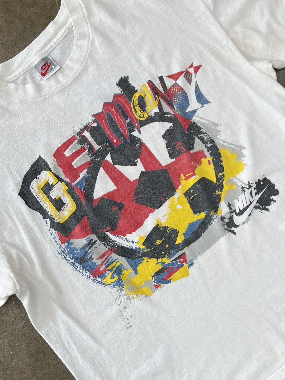 Nike Vintage 90s Nike Germany Soccer Single Stitch Tee XL Size US XL / EU 56 / 4 - 1 Thumbnail