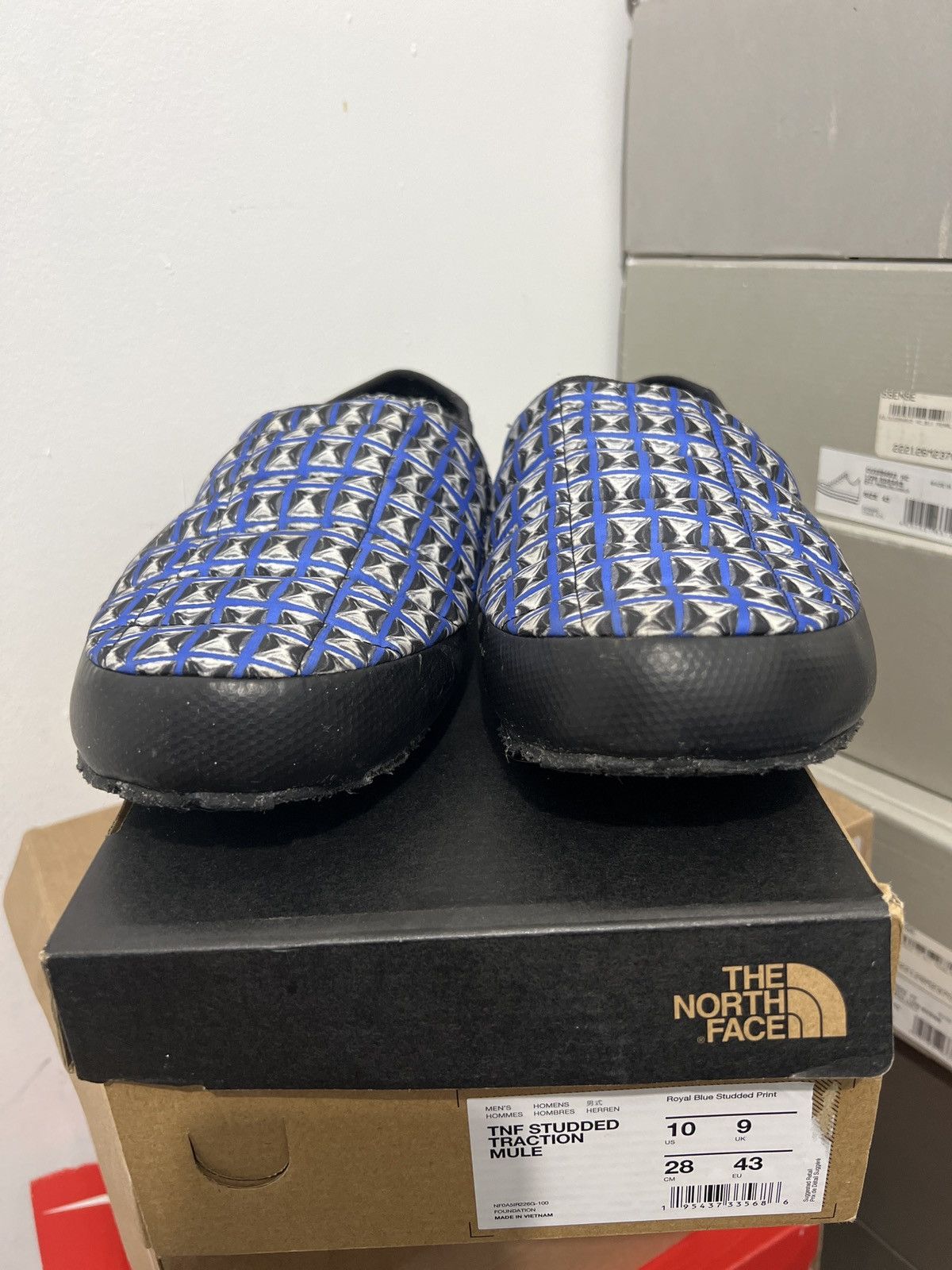 Supreme × The North Face Supreme x the north face puffer slippers Size US 10 / EU 43 - 2 Thumbnail