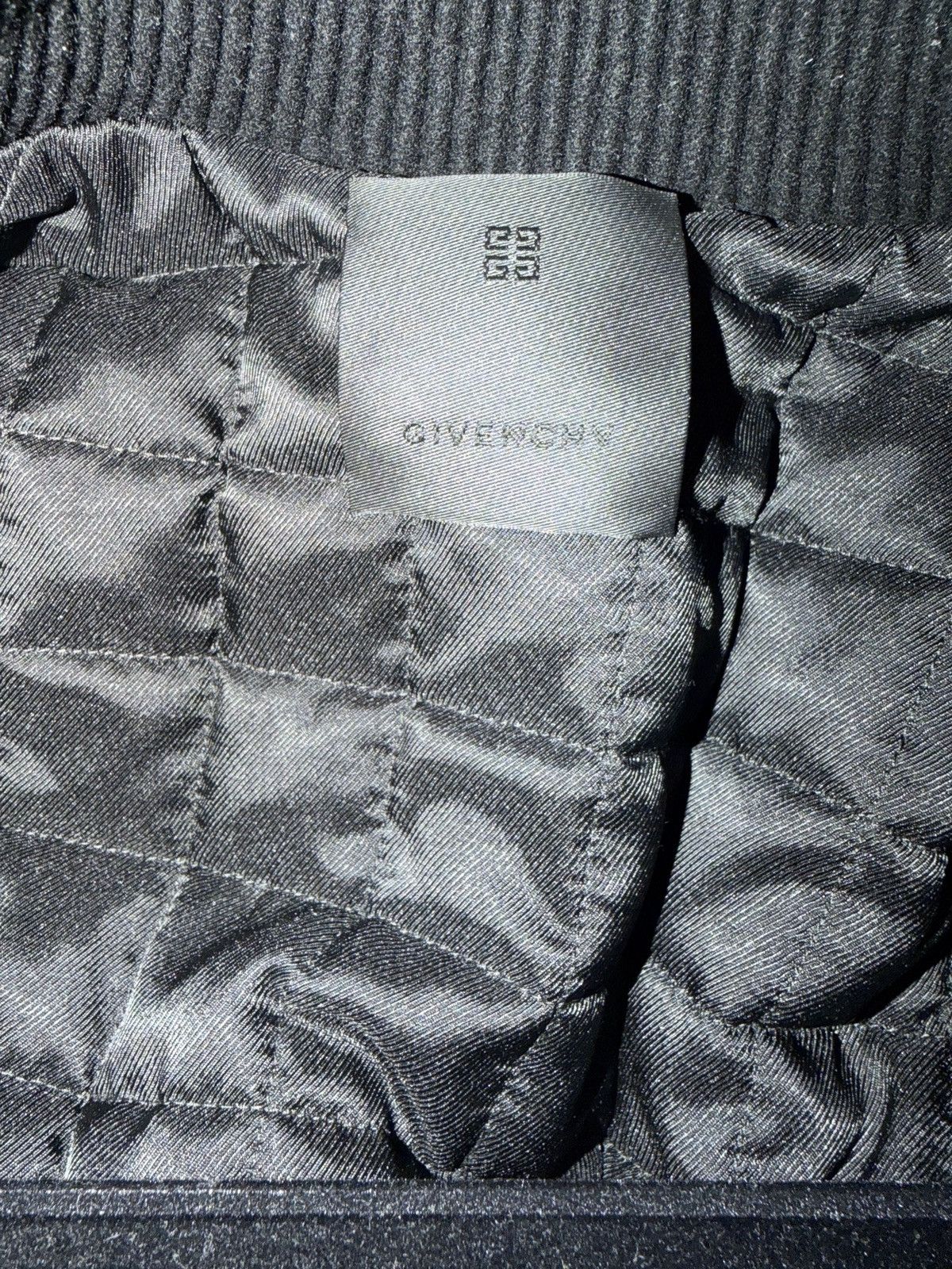 Givenchy Givenchy Cropped Varsity Jacket Black/White – Worn Once Size XS / US 0-2 / IT 36-38 - 6 Thumbnail