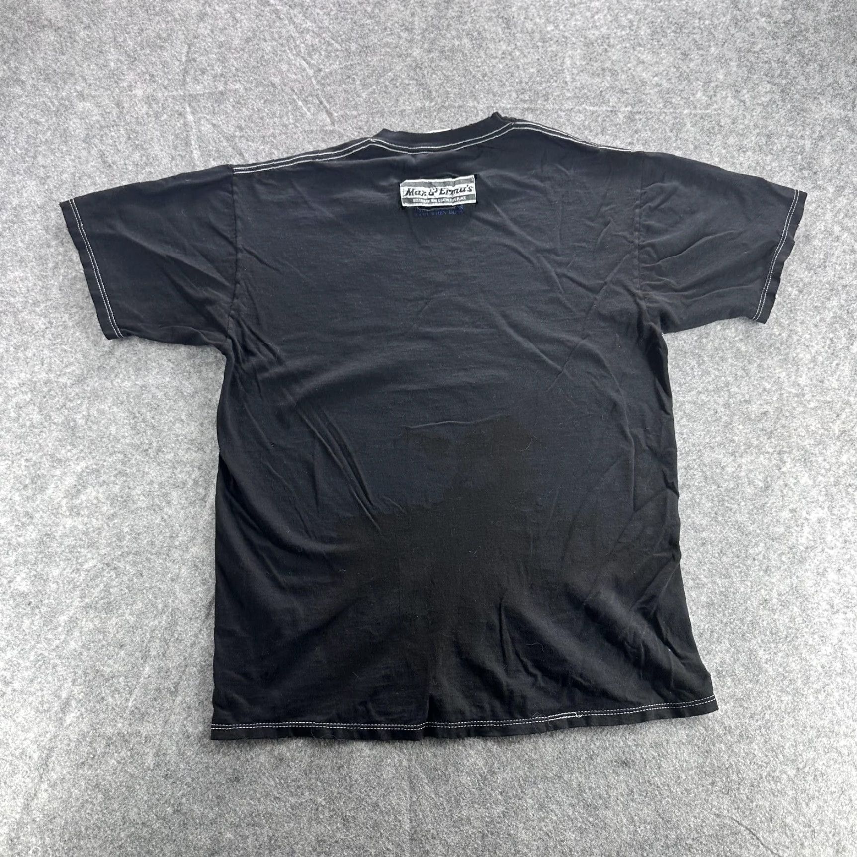 Jerzees VINTAGE Jerzees Max & Erma's Shirt Mens Large Black Graphic Print Crew Neck Short Sleeve 90s RESTAURANT BAR & GATHERING PLACE Mens Size US L / EU 52-54 / 3 - 6 Thumbnail