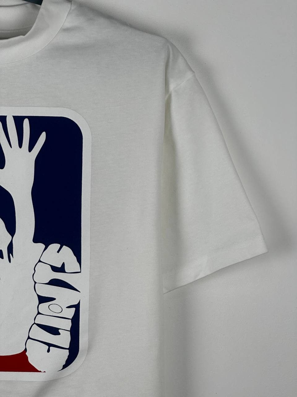 Clints × Japanese Brand Clints Co White NBA Style Logo T Shirt Size US S / EU 44-46 / 1 - 6 Thumbnail