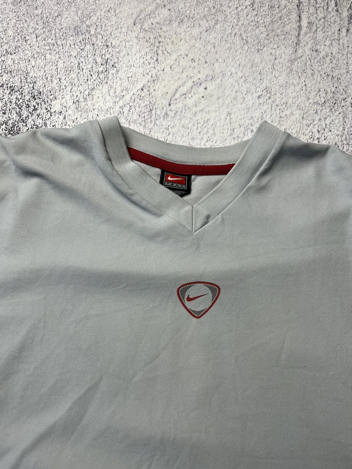 Nike Mens Vintage Nike T-Shirt centre swoosh Rare Size US XL / EU 56 / 4 - 8 Thumbnail