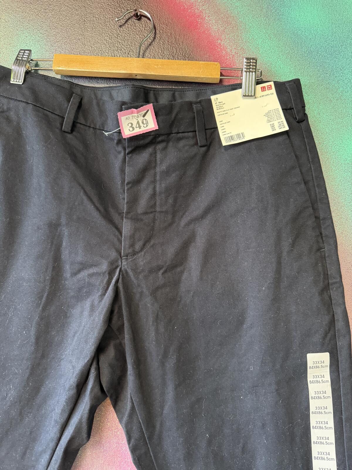 Other Uniqlo black slim fit trousers in size 33 Size ONE SIZE - 3 Thumbnail