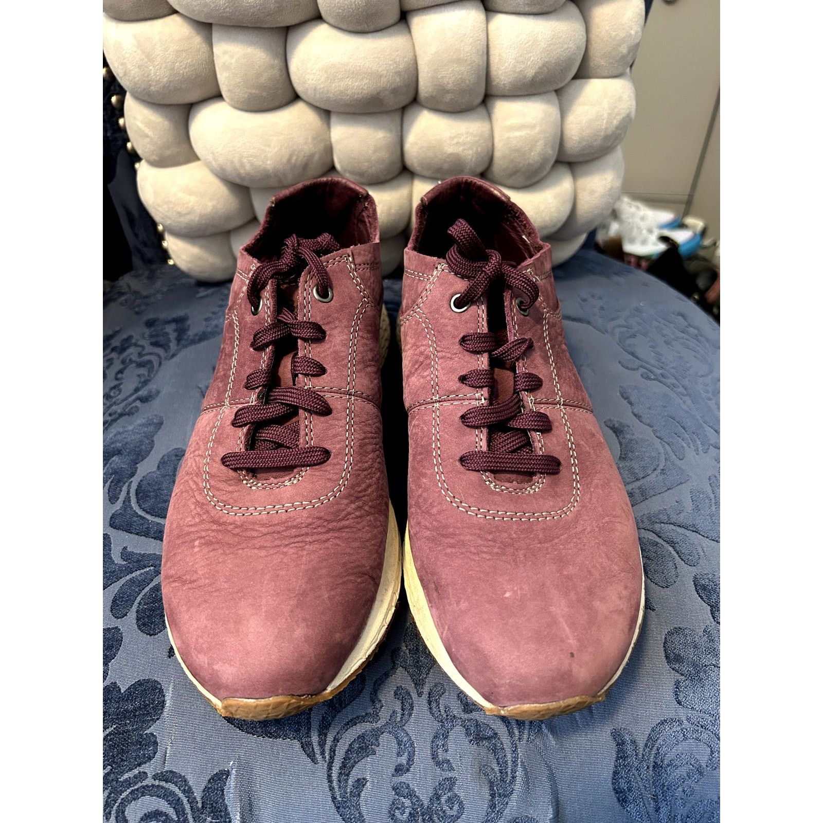 L.L. Bean LL Bean Purple Plum Suede Sneakers Size 7 NWOT Size US 7 / IT 37 - 4 Thumbnail