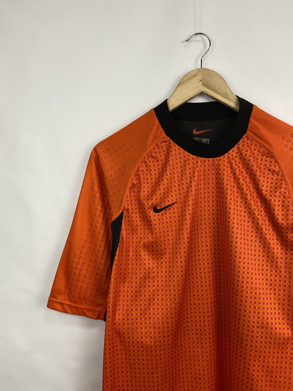 Nike 🇺🇸 Vintage 90s Nike Team Y2K T-Shirt Rare Retro Hype Size US M / EU 48-50 / 2 - 2 Thumbnail