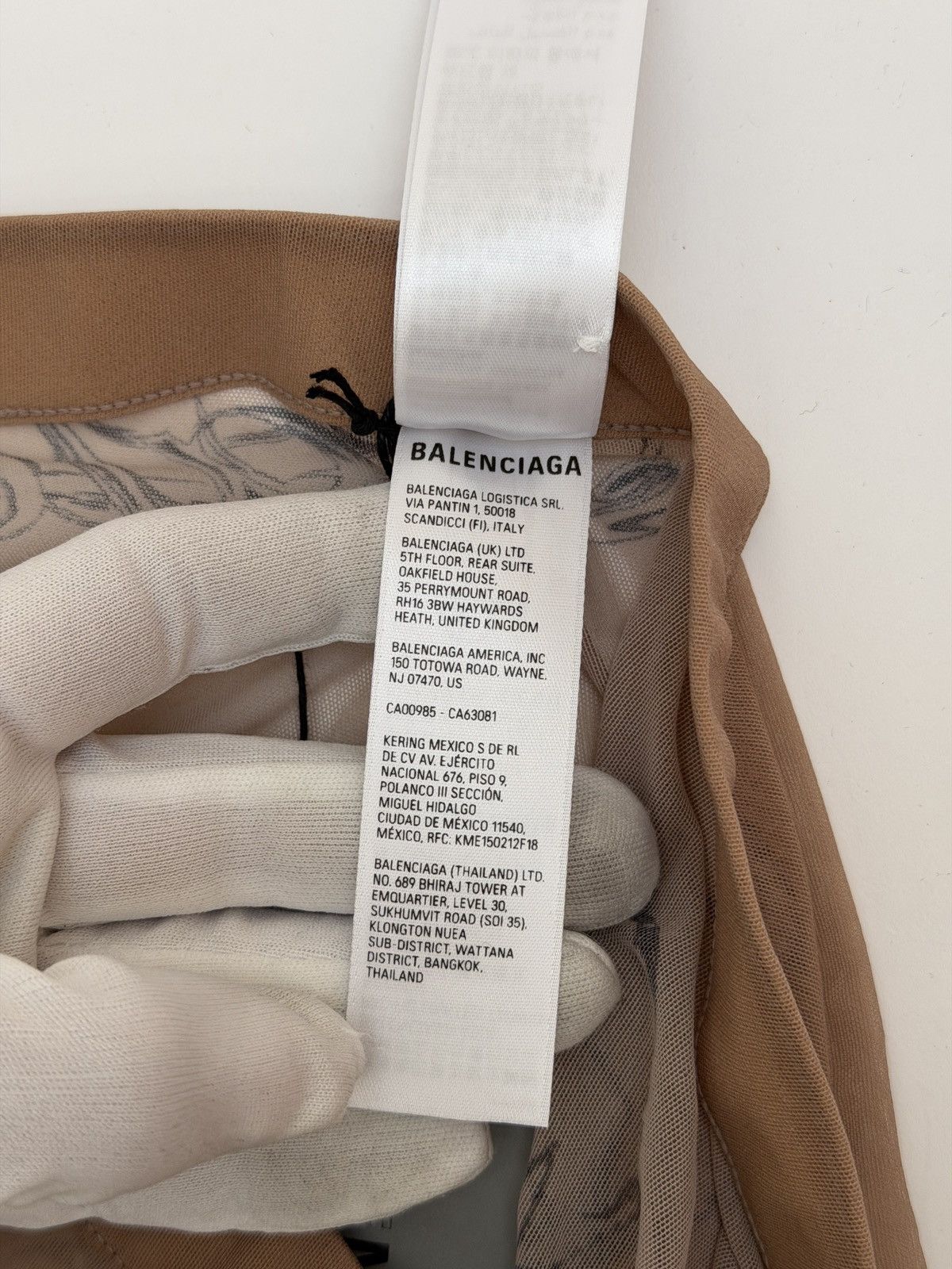 Balenciaga Balenciaga Mesh Tattoo Leggings Pants Beige Size 26" / US 2 / IT 38 - 10 Thumbnail