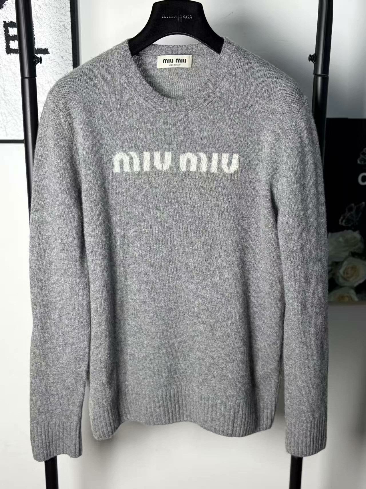 Miu Miu Miu Miu Knit White Sweater L Women Size L / US 10 / IT 46 - 1 Thumbnail