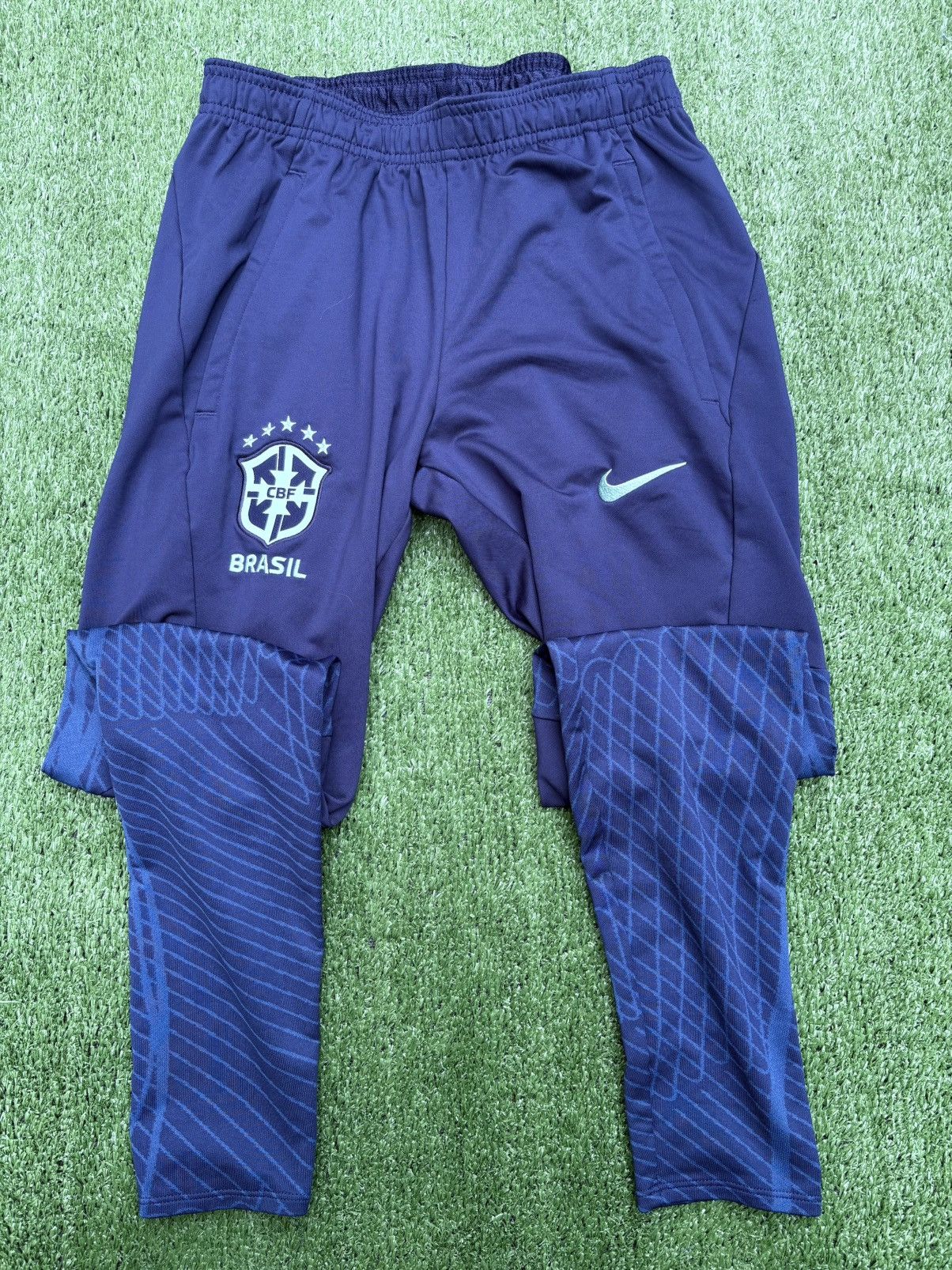 Nike Pants brazil Size US 36 / EU 52 - 1 Thumbnail