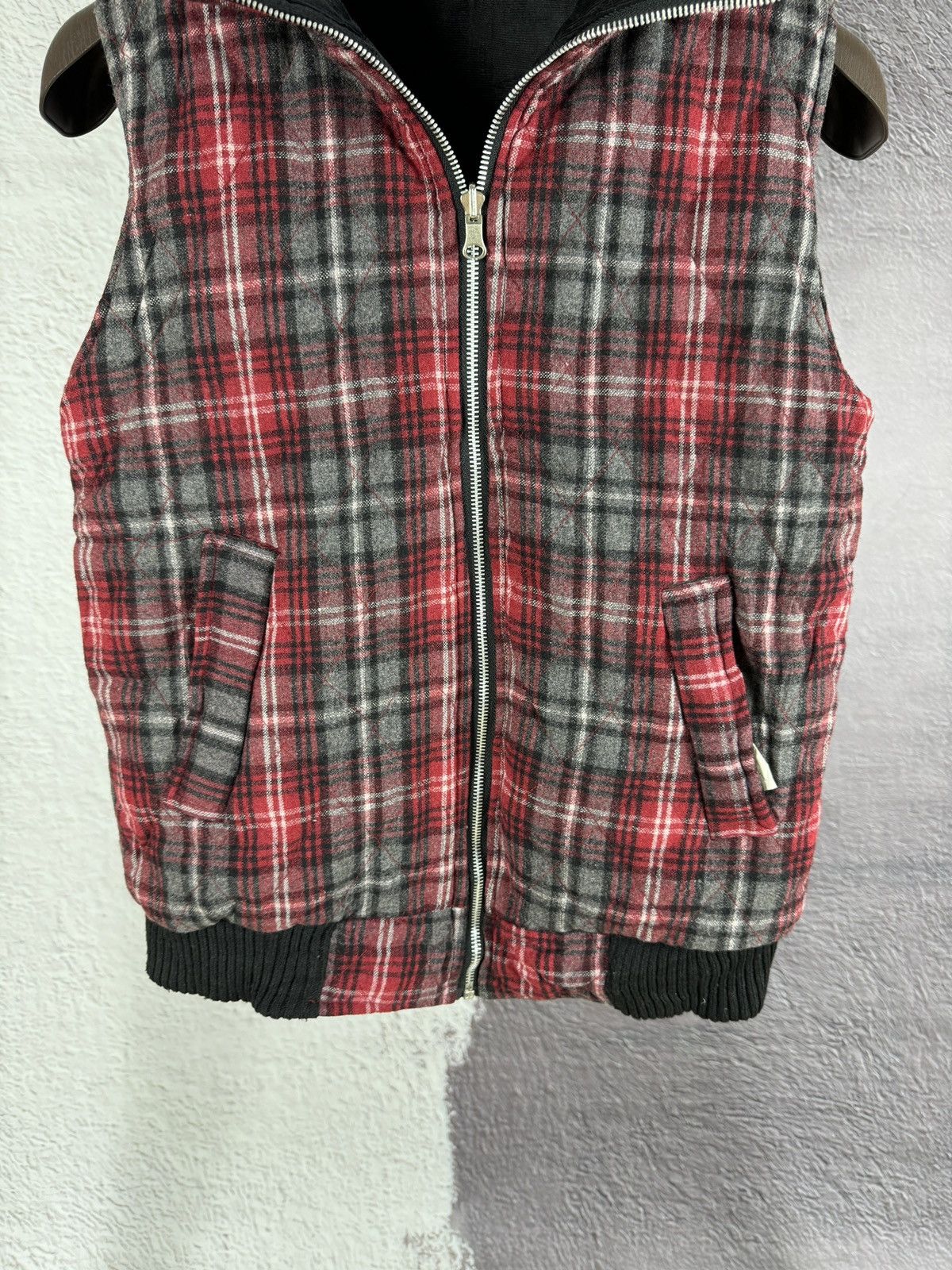 Untitled Artworks Artworks Insight Co. Ltd Japan reversible check velvet vest Size US M / EU 48-50 / 2 - 6 Thumbnail